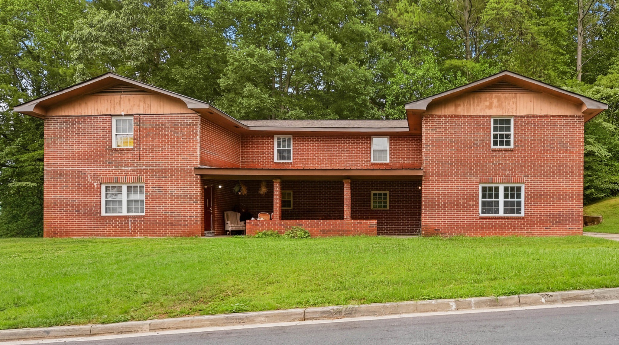 1418 Walston Street Property Photo 1