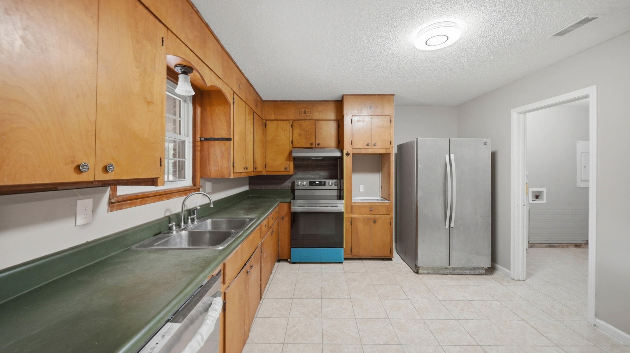 1418 Walston Street Property Photo 9