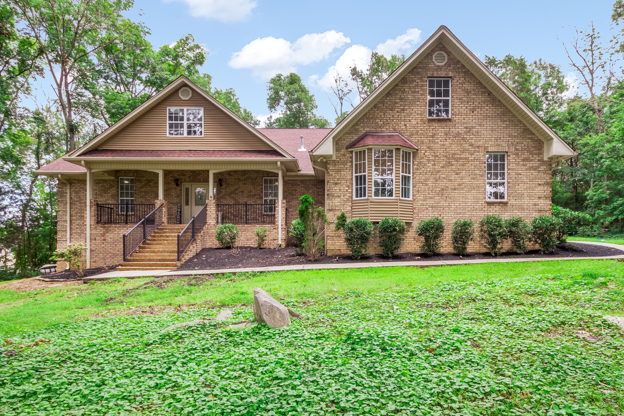 404 Foxglove Pl