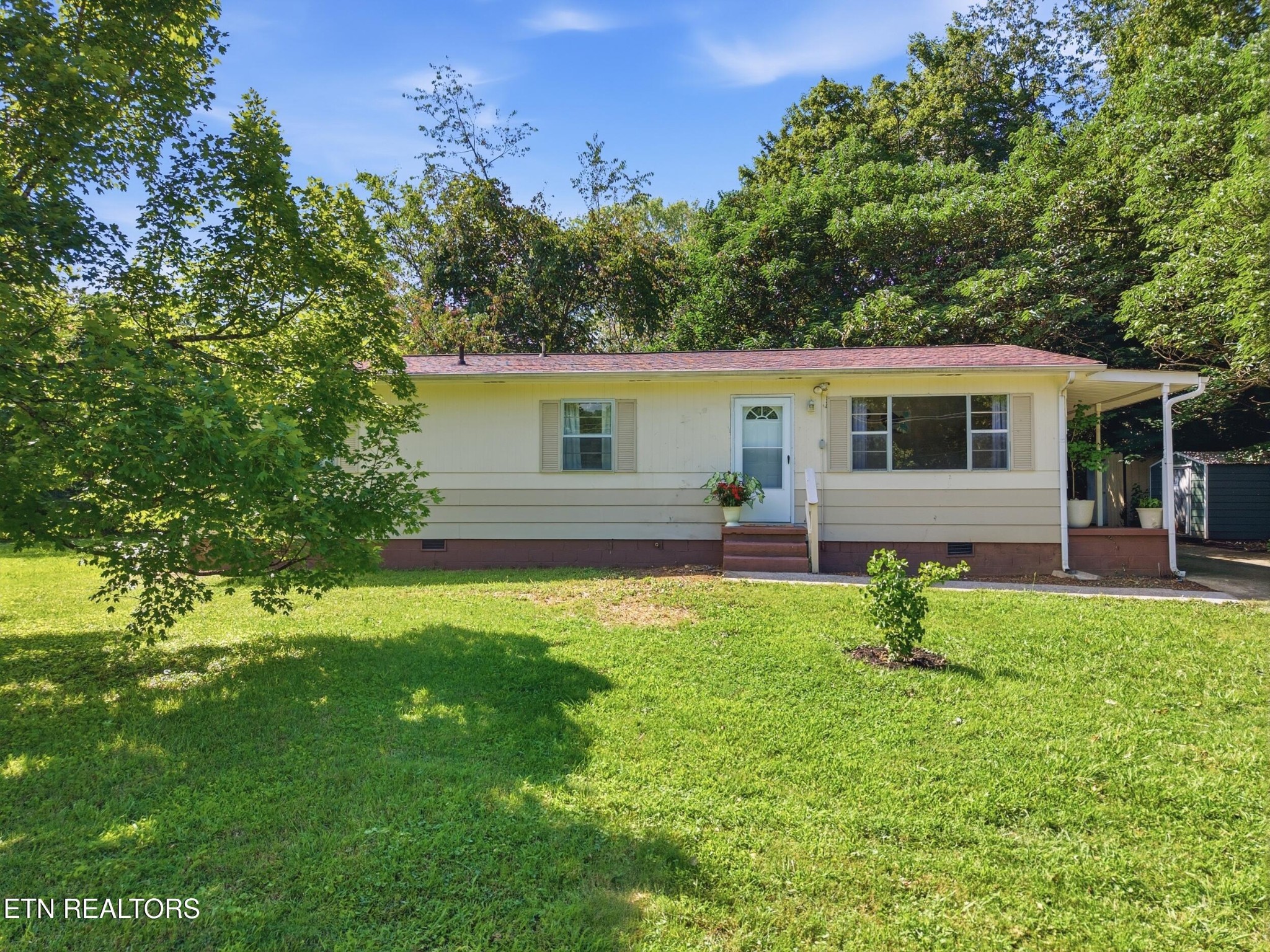 3401 Mcdonald Rd Property Photo 1