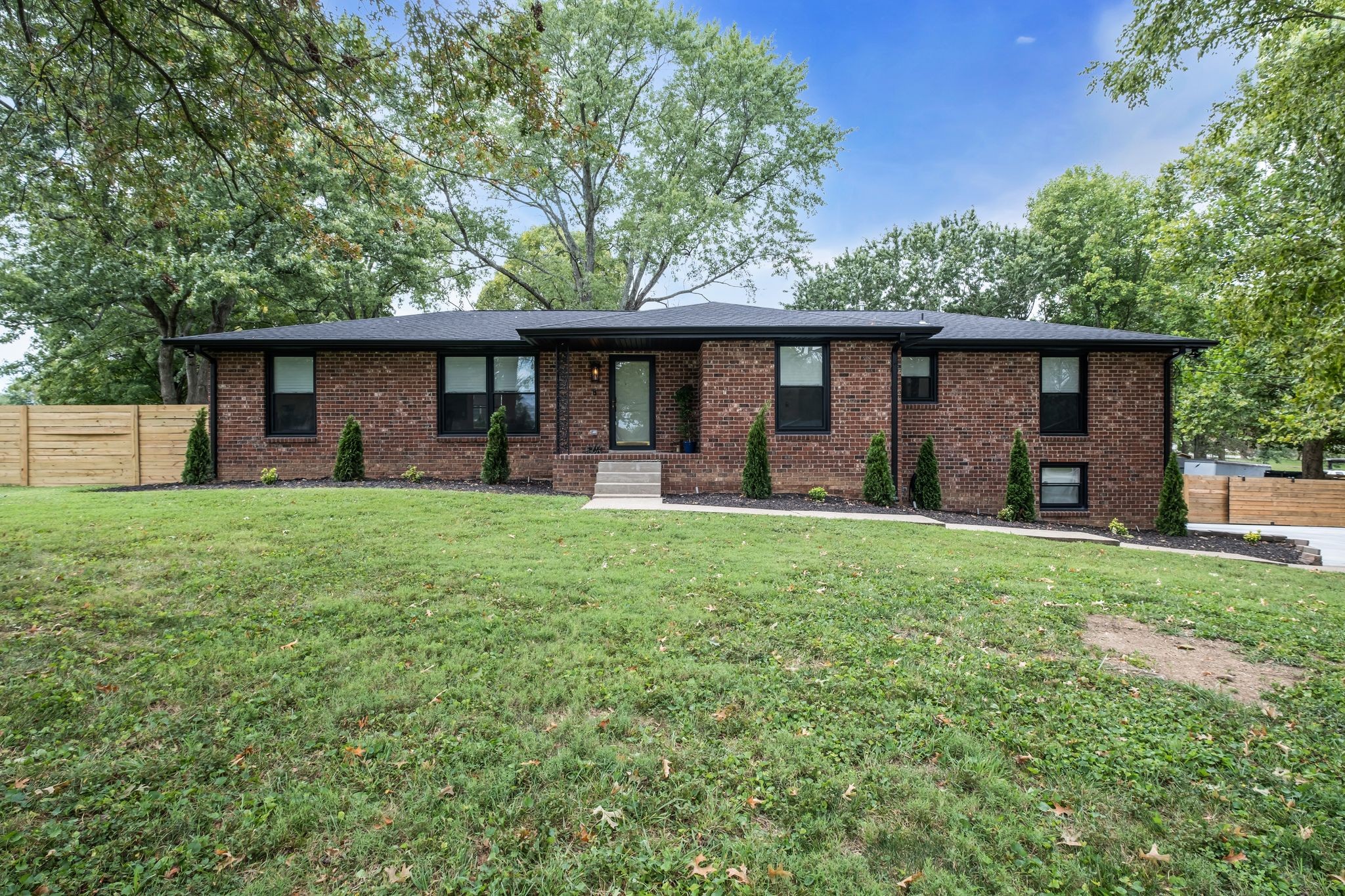 220 Rising Sun Ln Property Photo 1