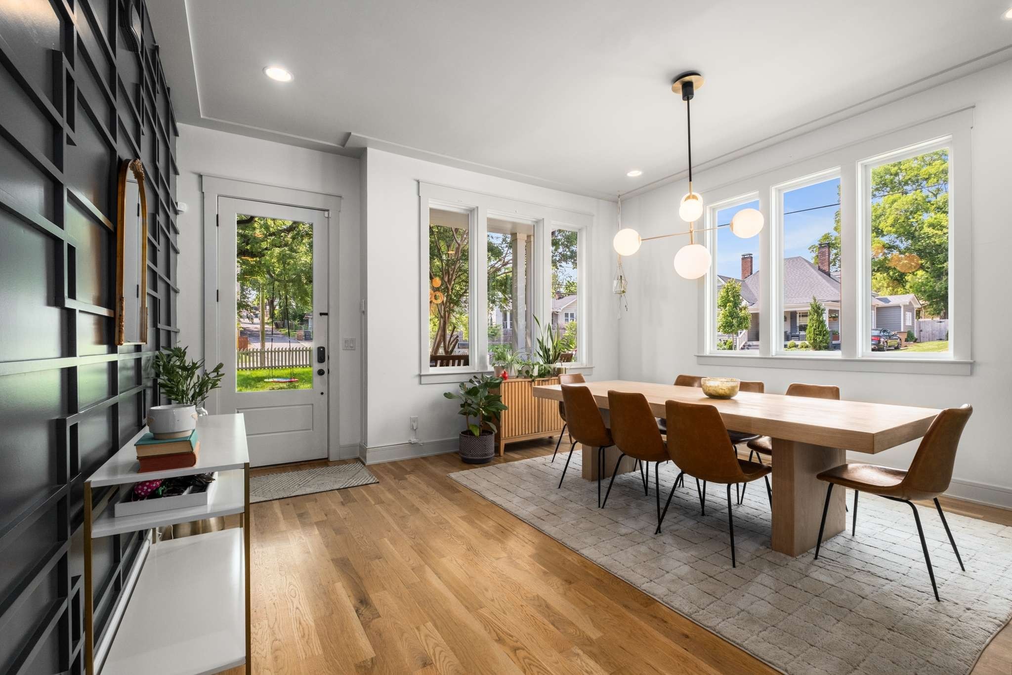 2018 10th Ave, S Property Photo 9