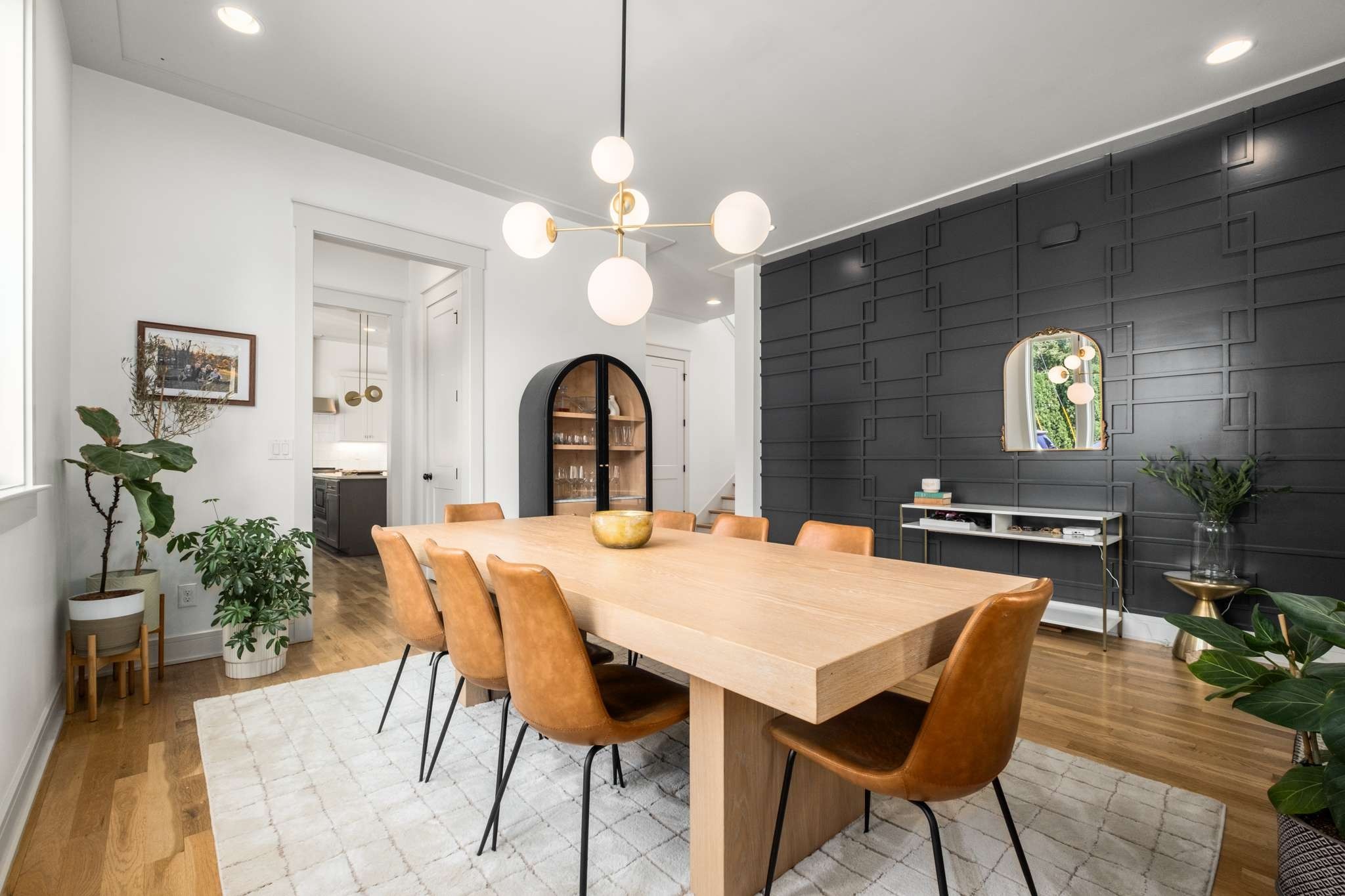 2018 10th Ave, S Property Photo 10
