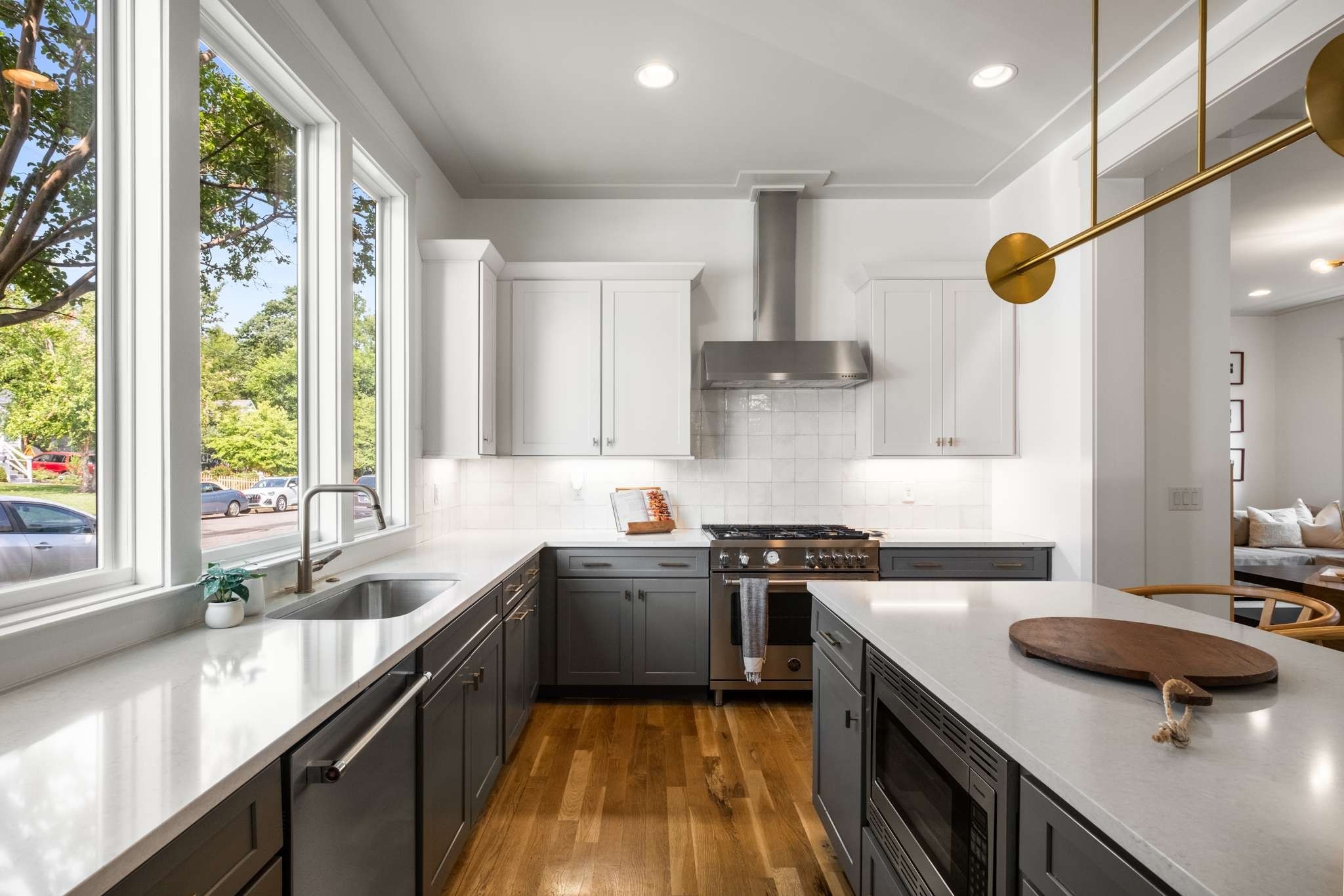 2018 10th Ave, S Property Photo 16