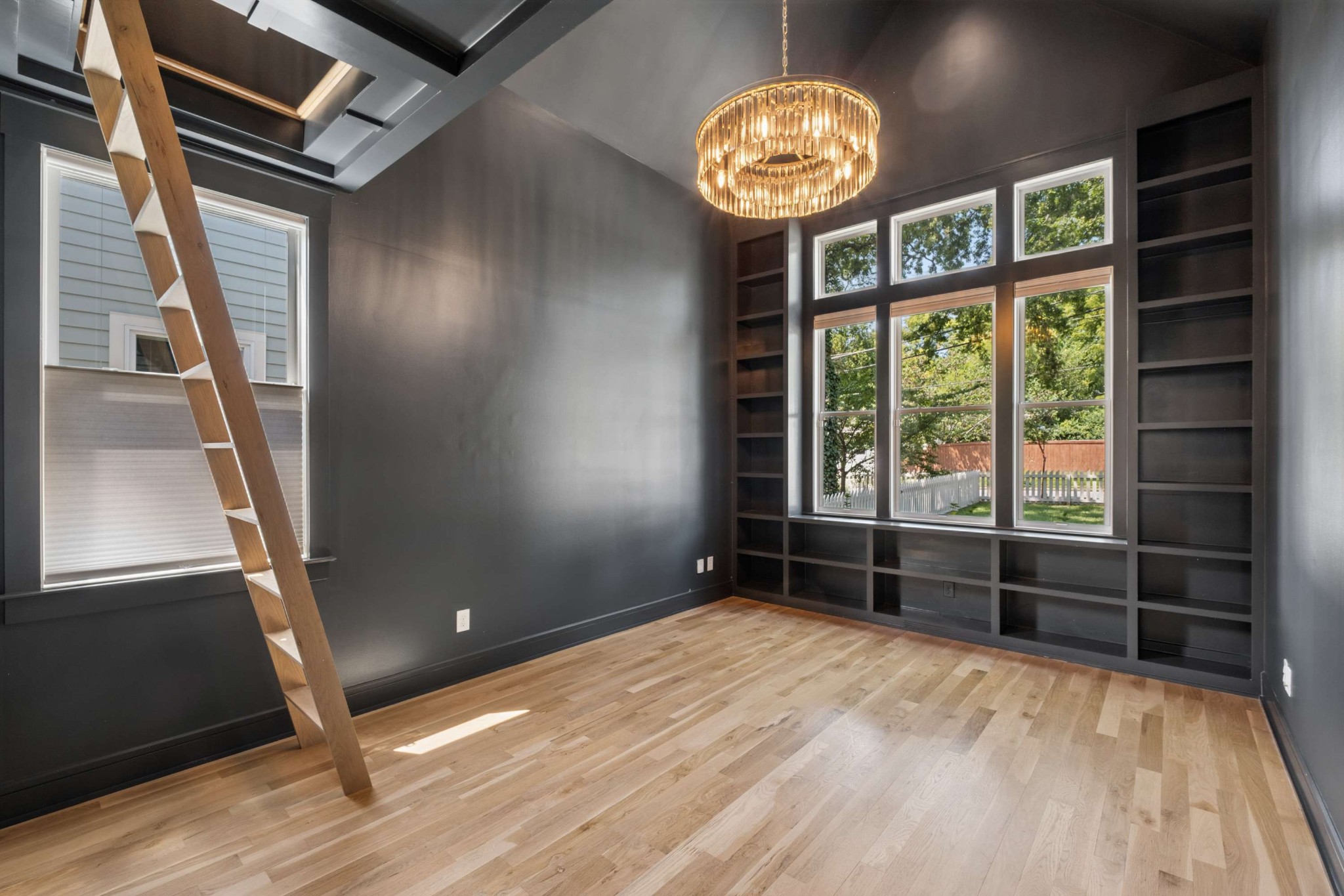 2018 10th Ave, S Property Photo 31
