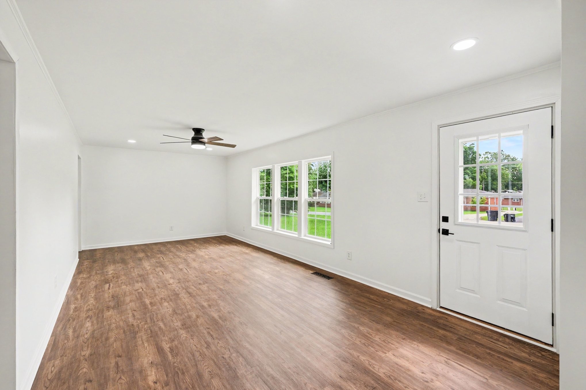 206 Bragg Cir Property Photo 8