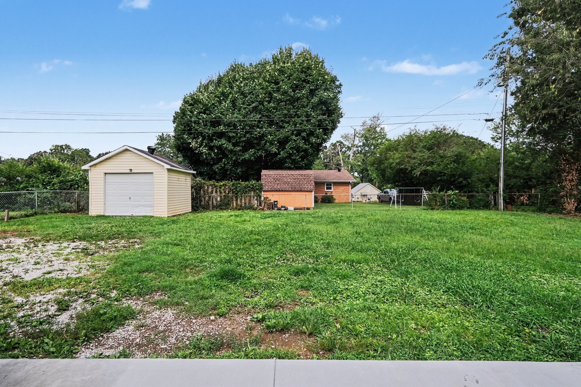 206 Bragg Cir Property Photo 35