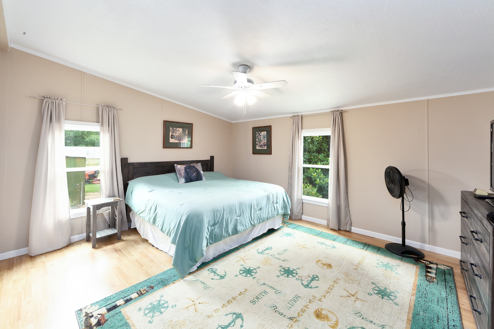 530 Douglas Ln Property Photo 12