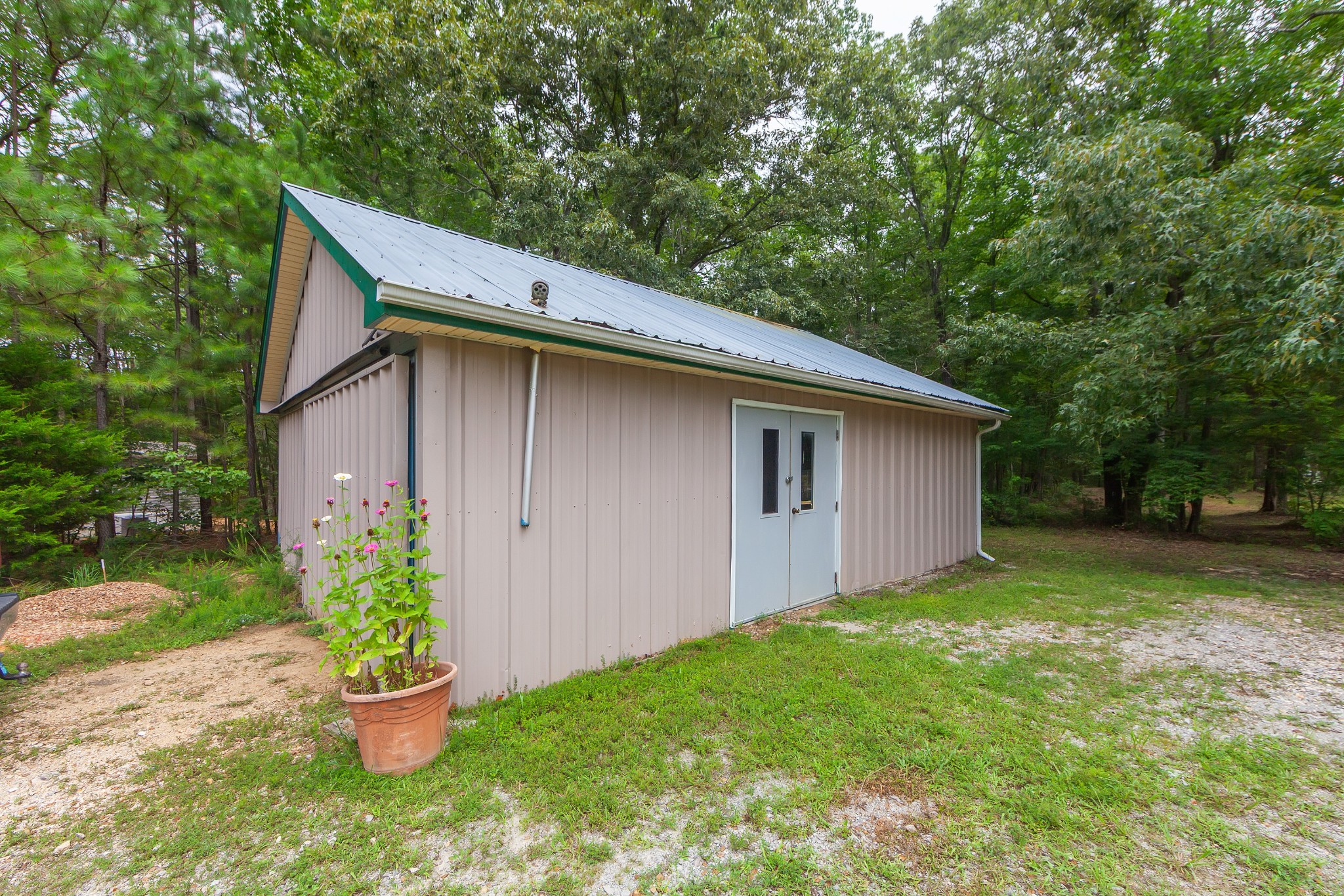 530 Douglas Ln Property Photo 37
