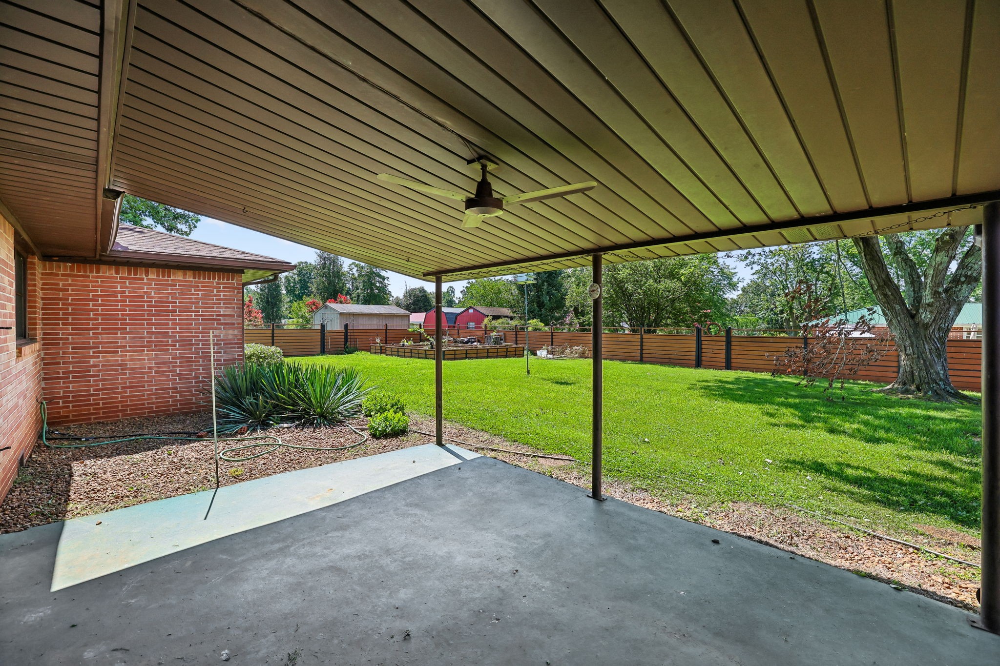 203 Kelly Dr Property Photo 36