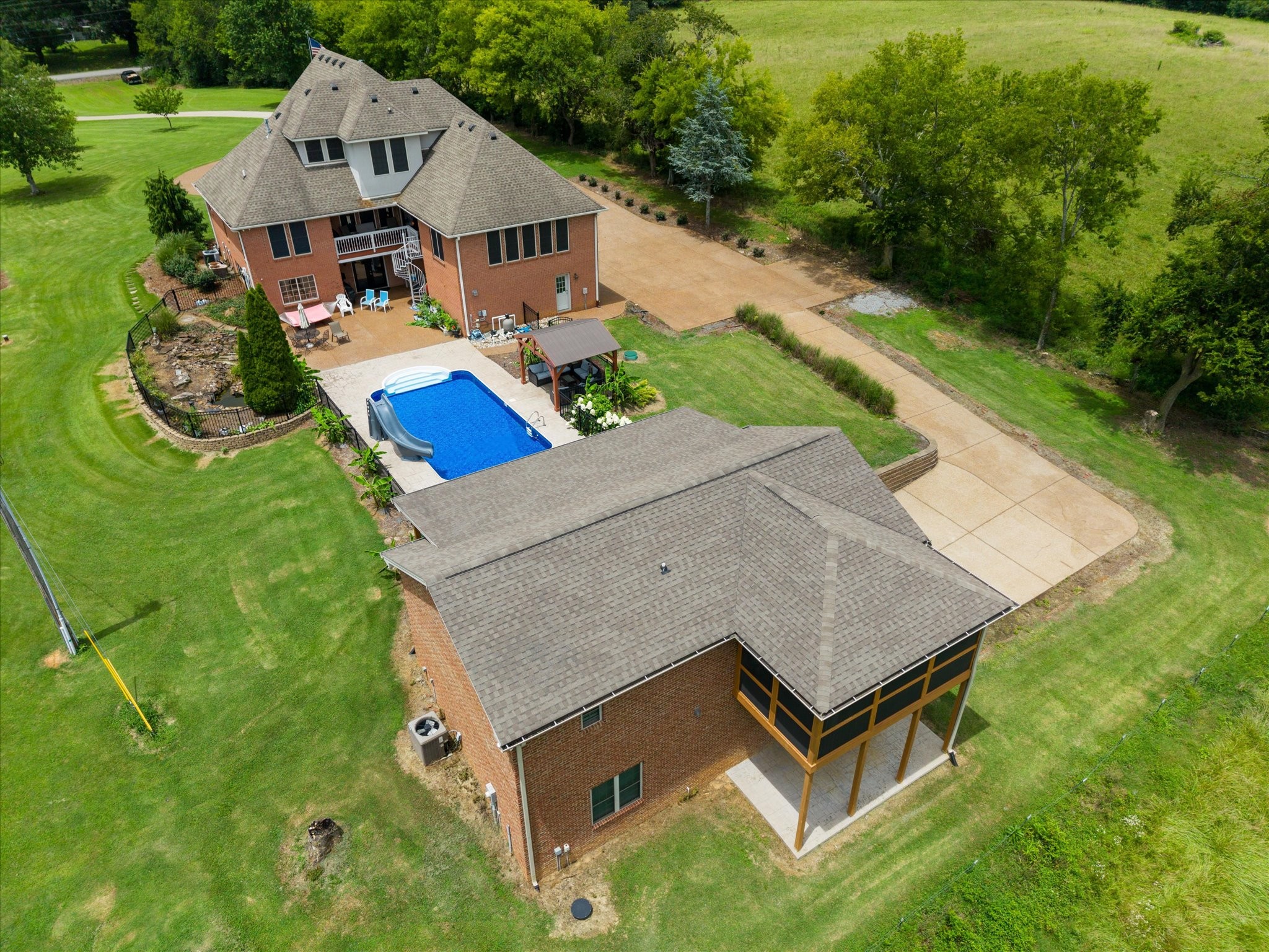 2155 Lake Rd Property Photo 1