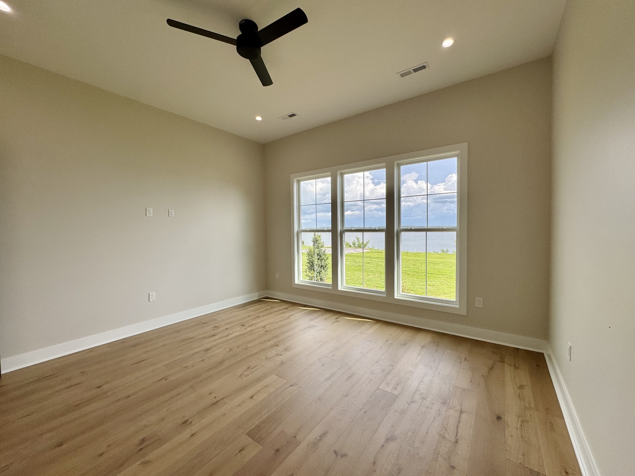 20 Natures Cove Property Photo 38