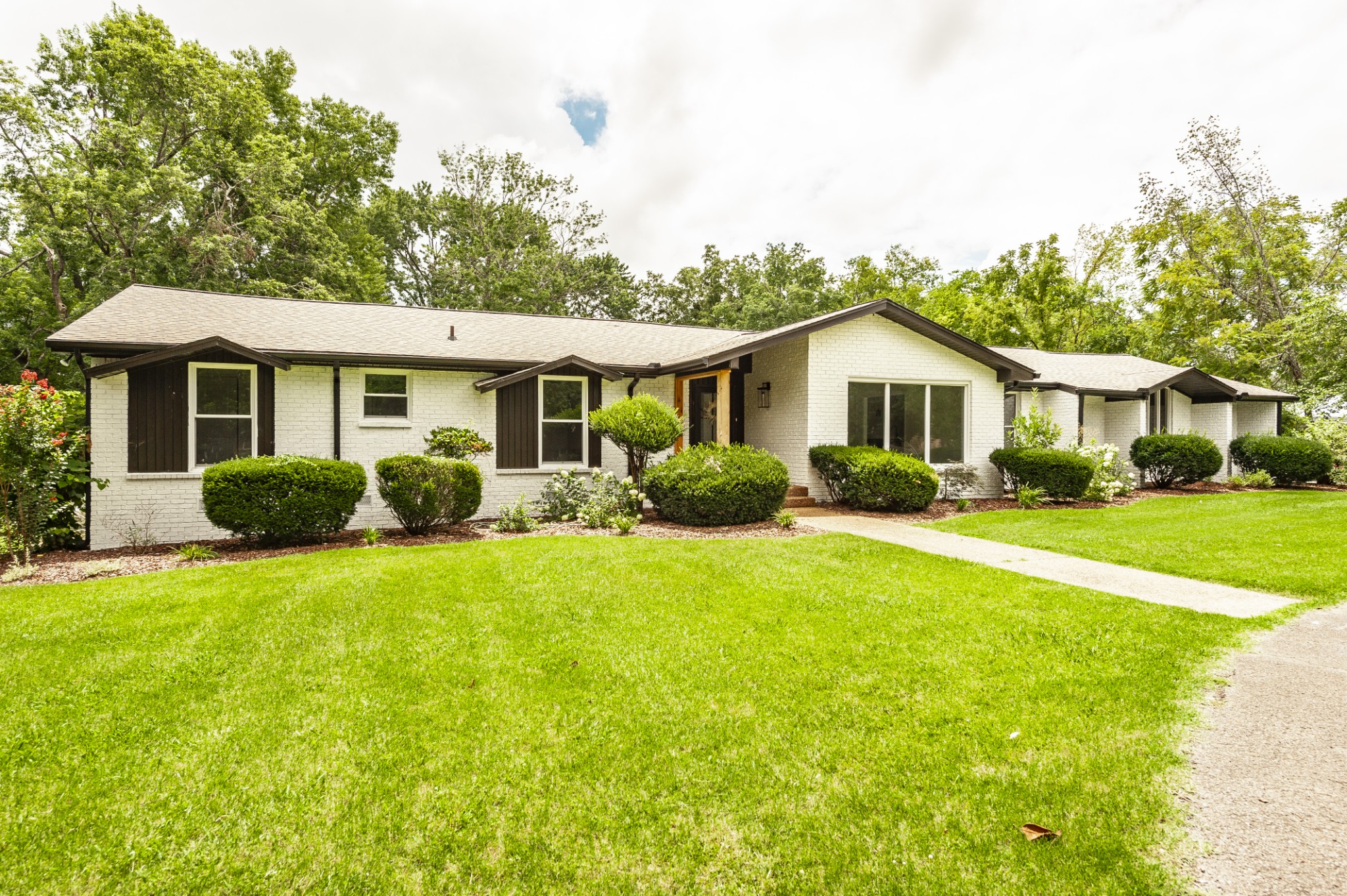 205 Bluegrass Dr Property Photo 1