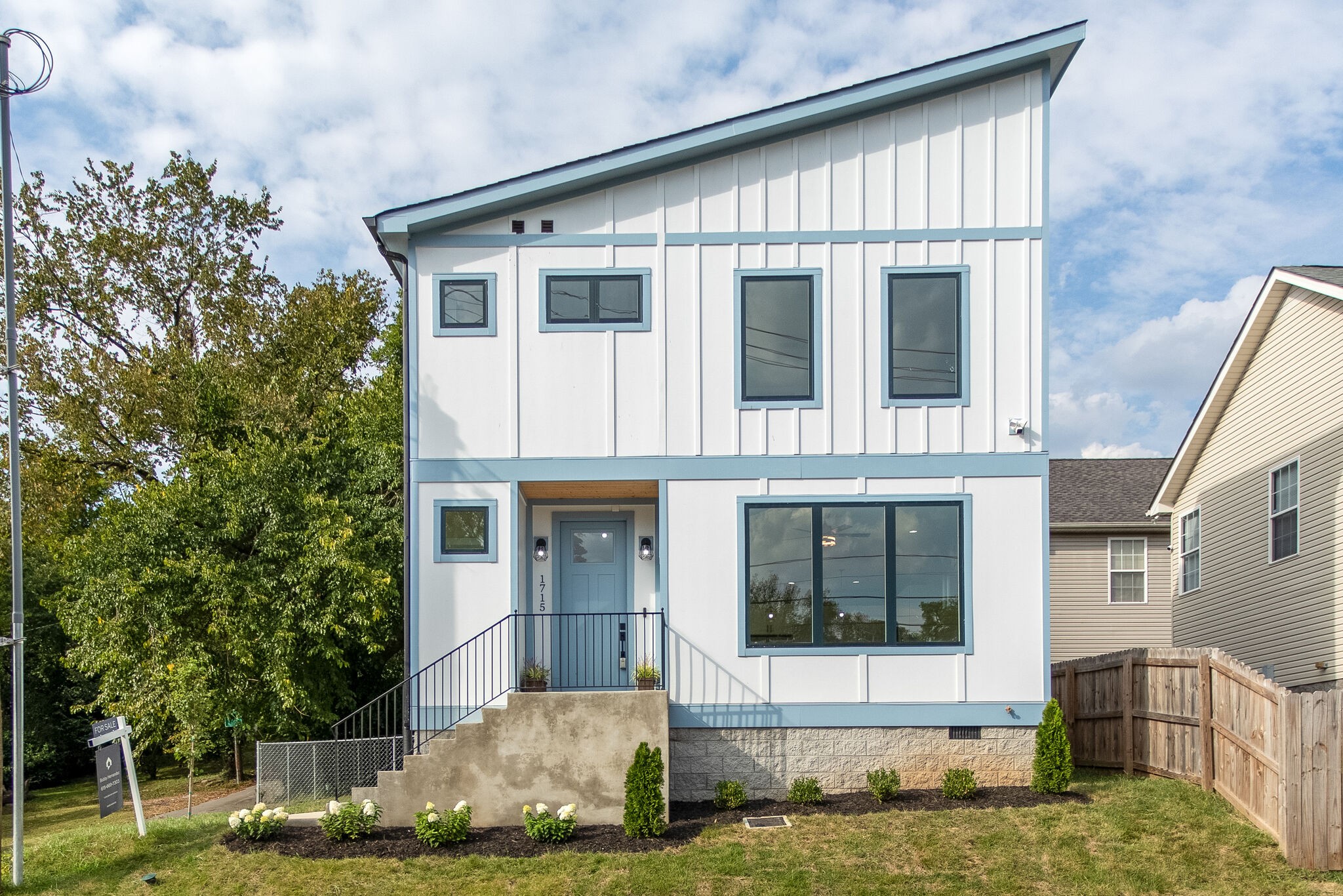 1715 Kellow St Property Photo 1