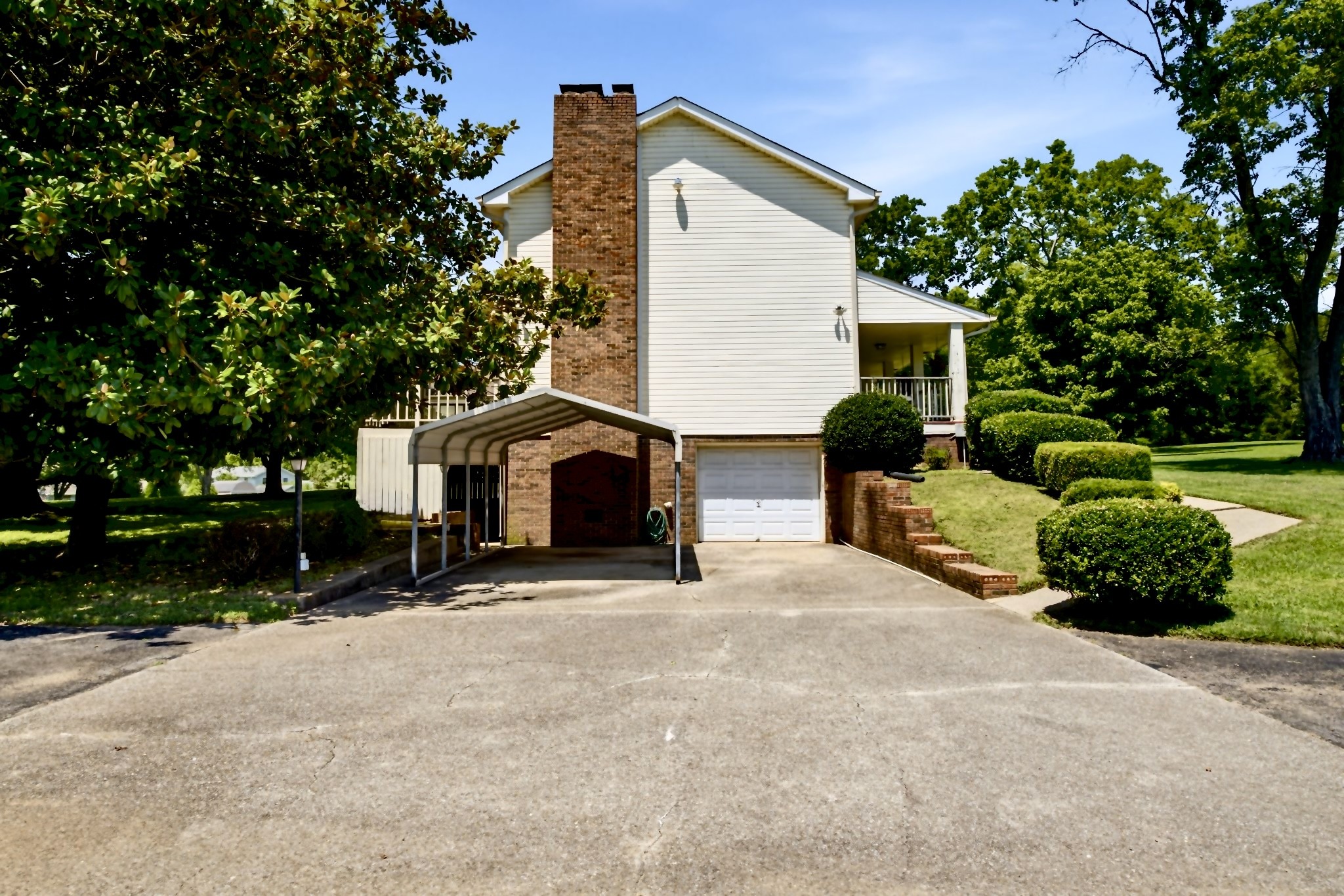1322 Springfield Hwy Property Photo 3