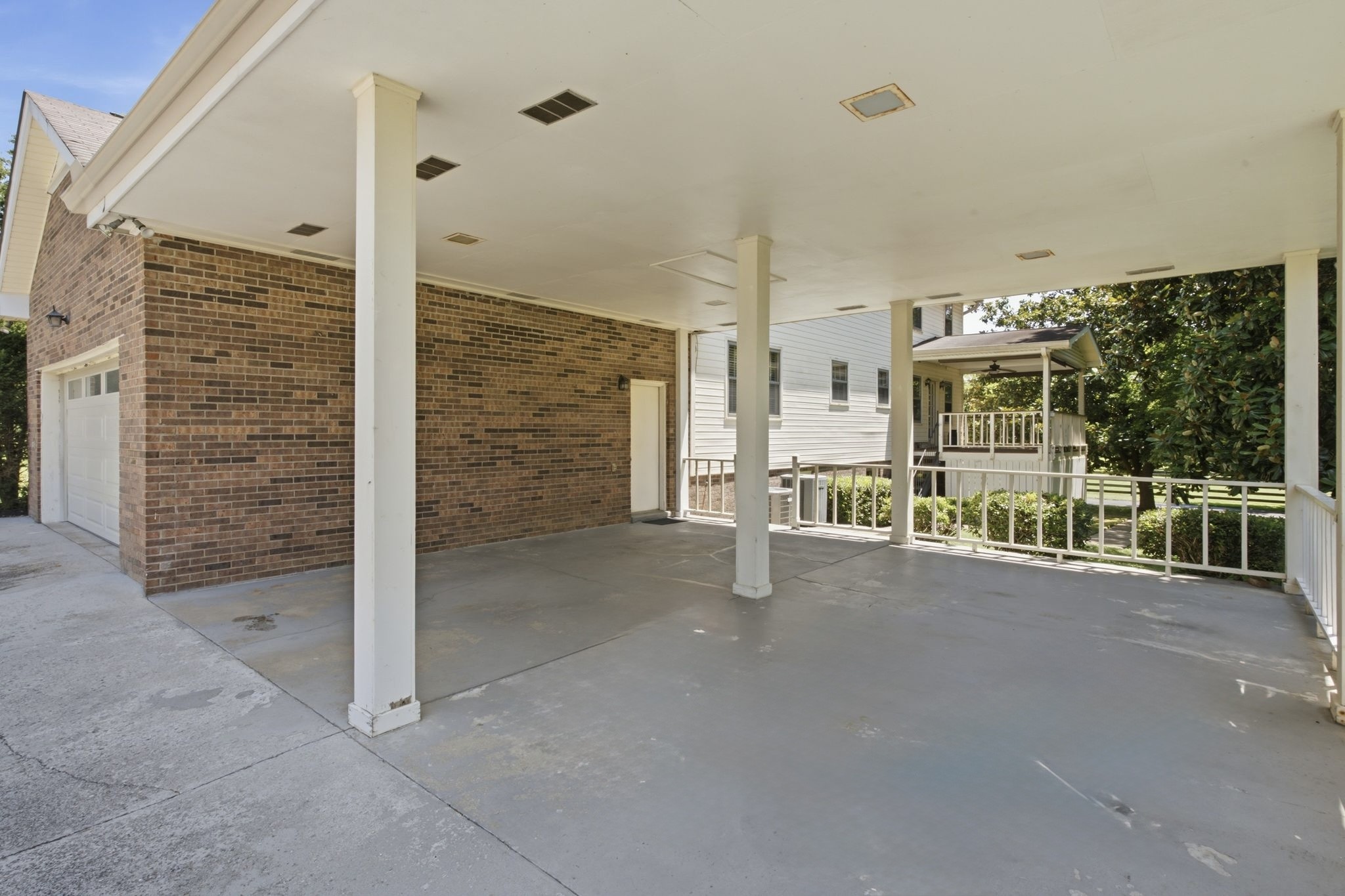 1322 Springfield Hwy Property Photo 4