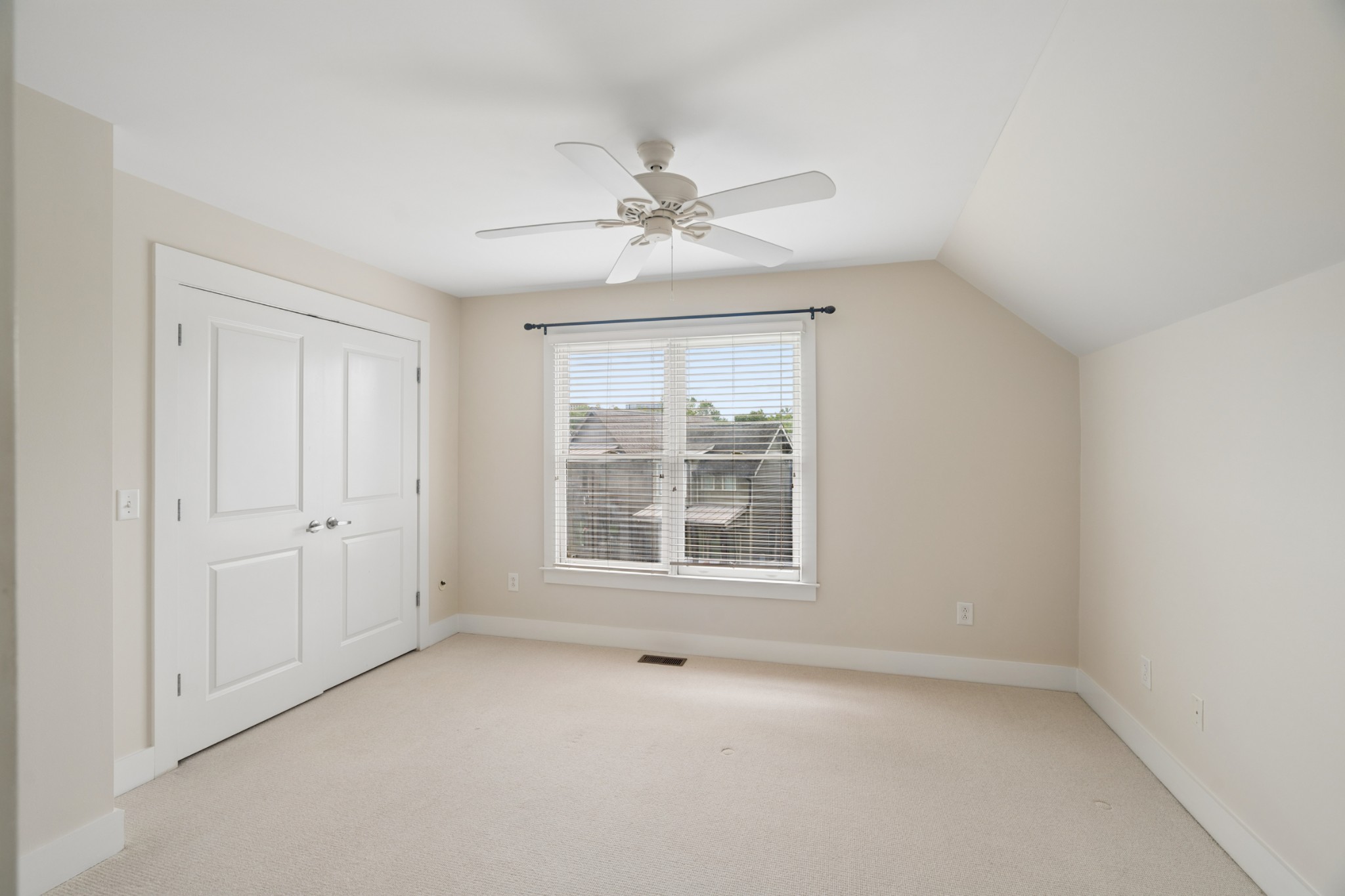 351 Sylvan Park Ln Property Photo 18