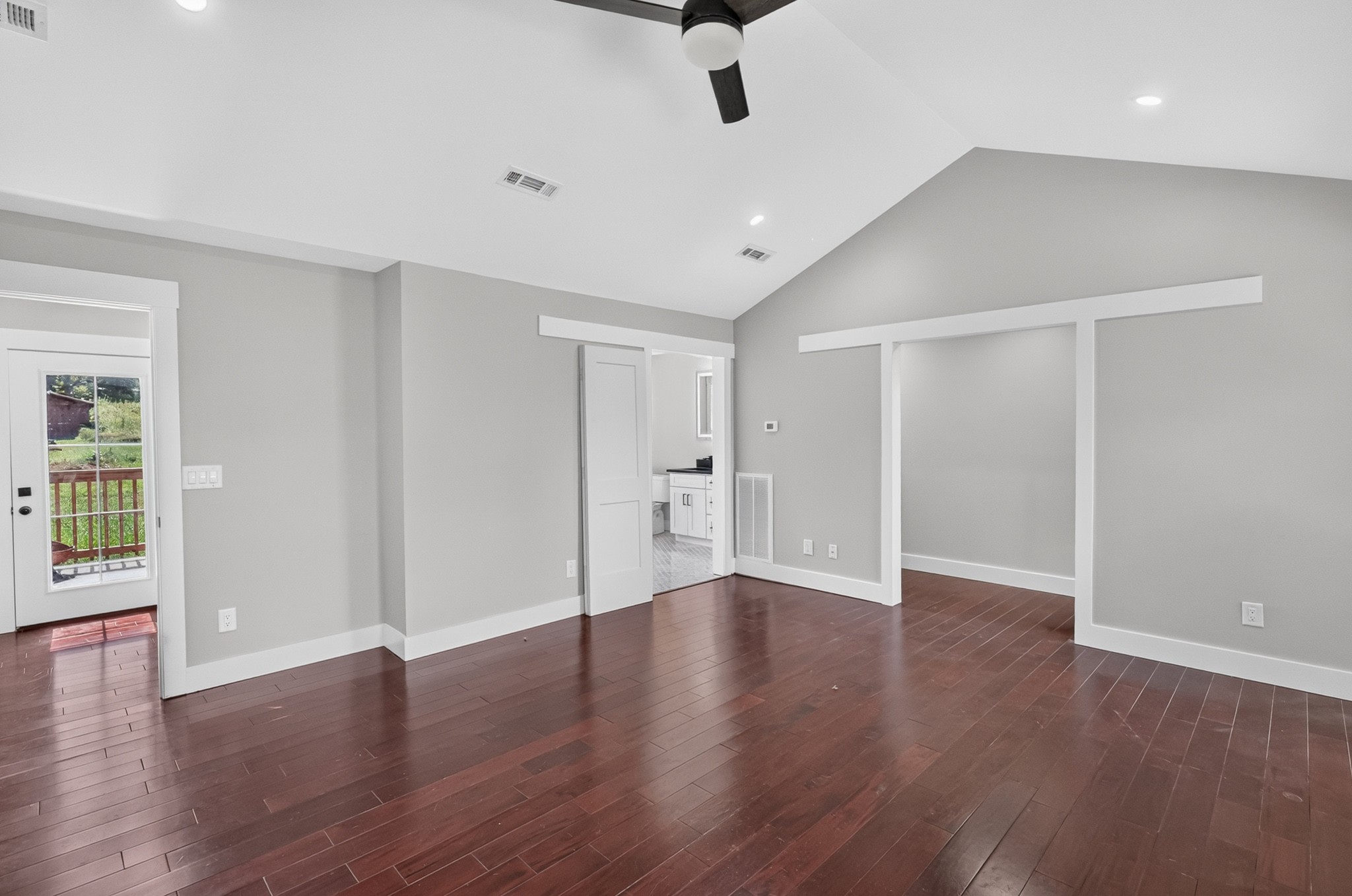 3194 Johnson Ln Property Photo 18