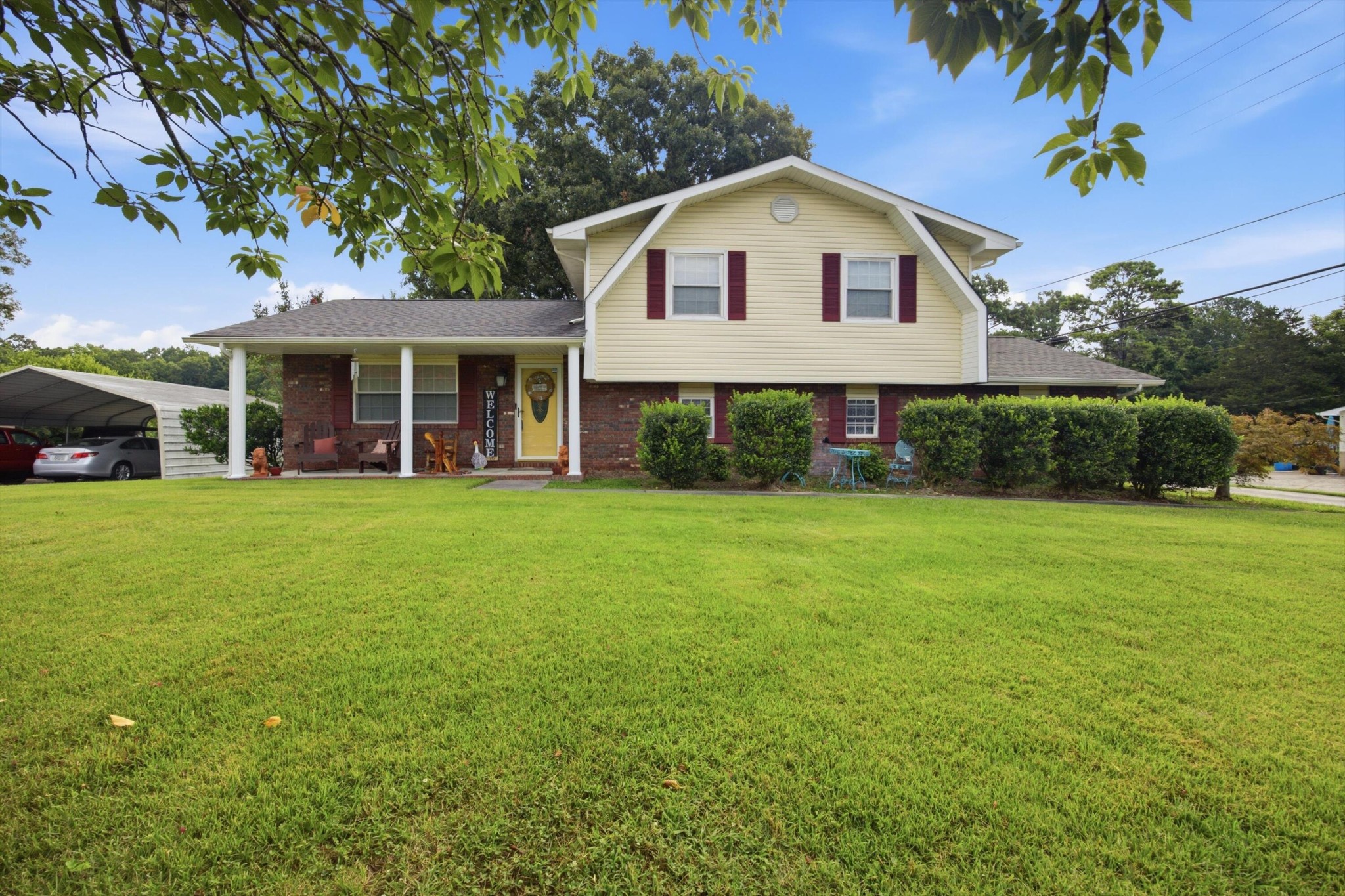 20 Brownwood Circle Property Photo 1