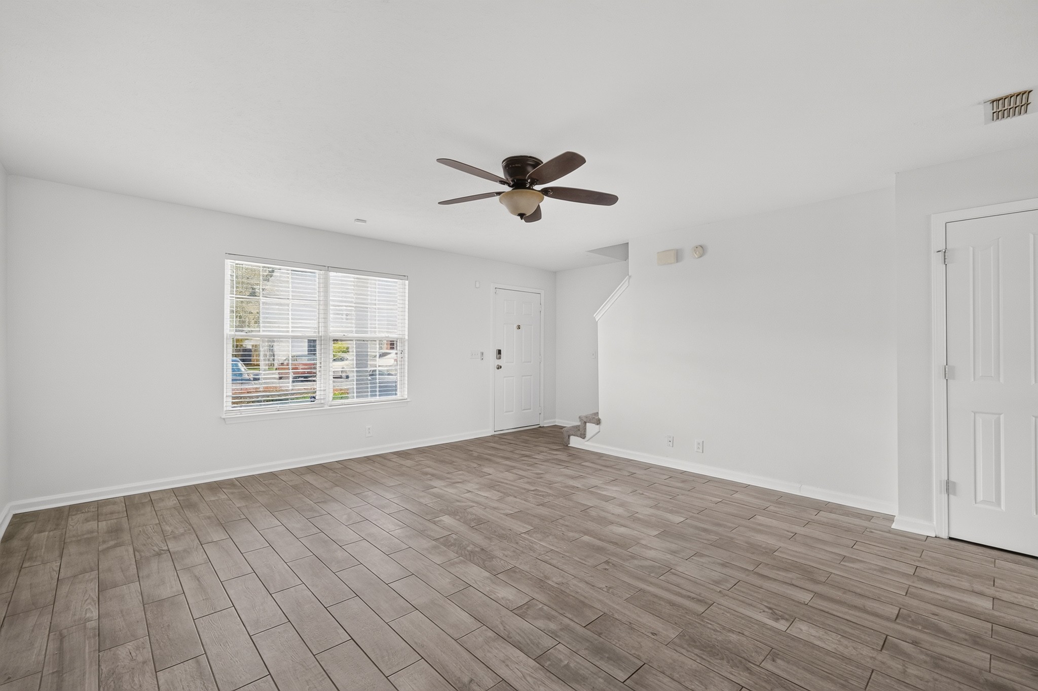 407 Arapaho Dr Property Photo 8