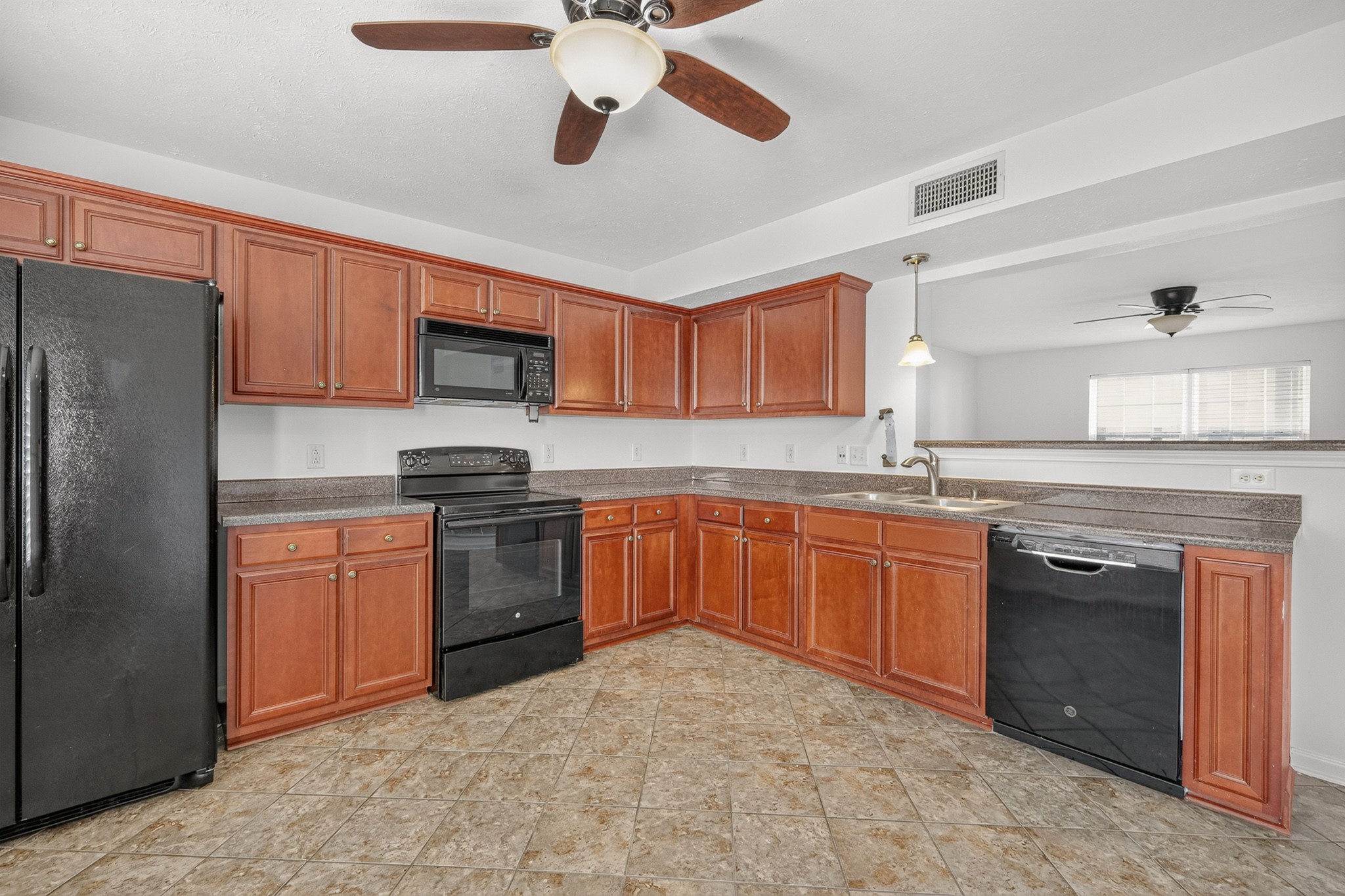 407 Arapaho Dr Property Photo 14