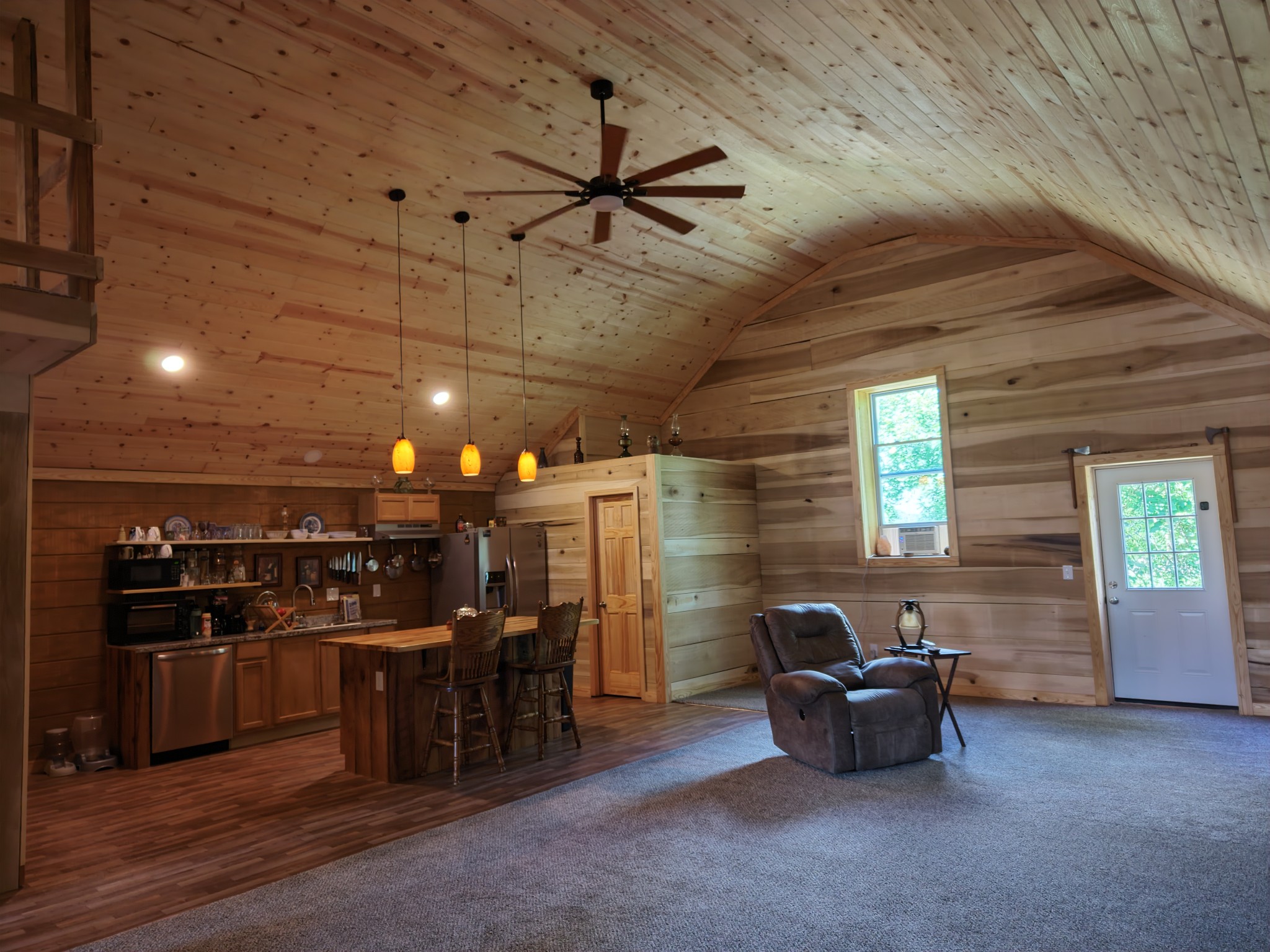 1655 Hurricane Creek Rd Property Photo 1