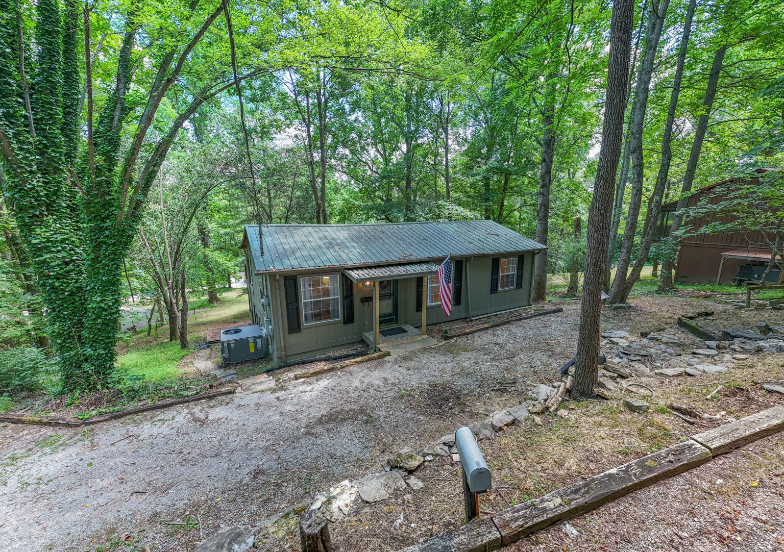 1908 Potts Camp Rd Property Photo 2