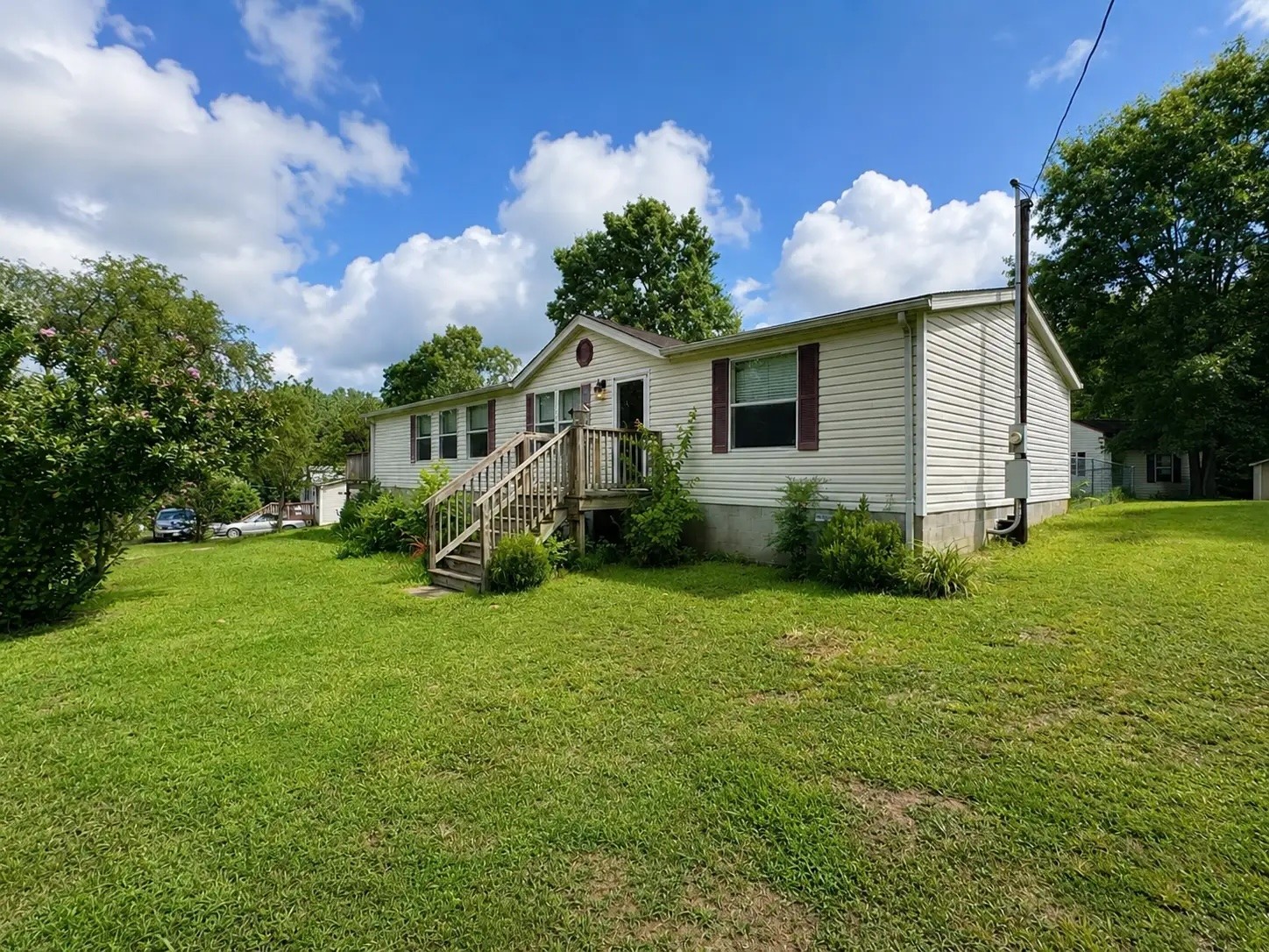 318 Autumn Rd Property Photo 1