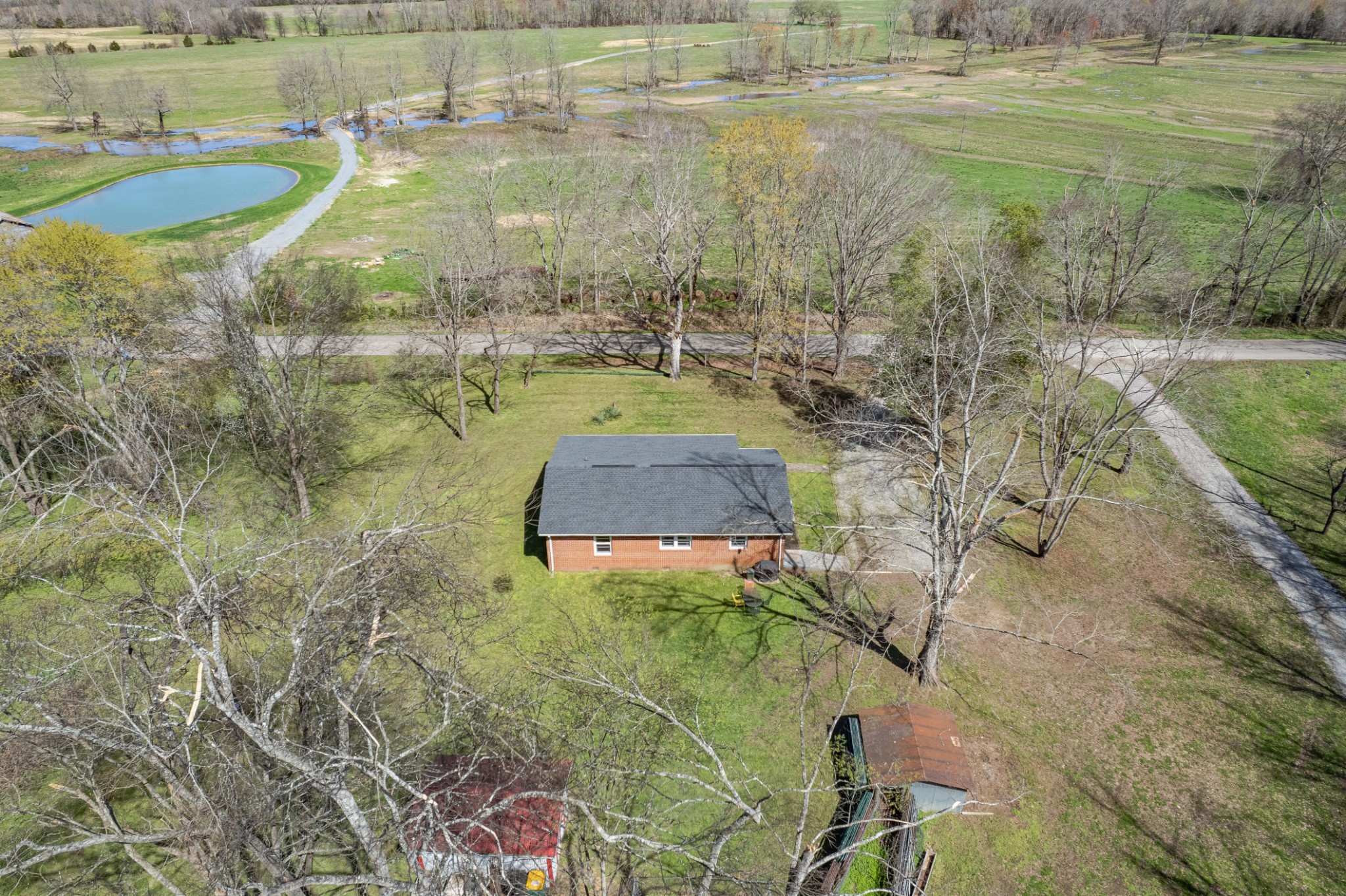 755 Briar Pond Rd Property Photo 8