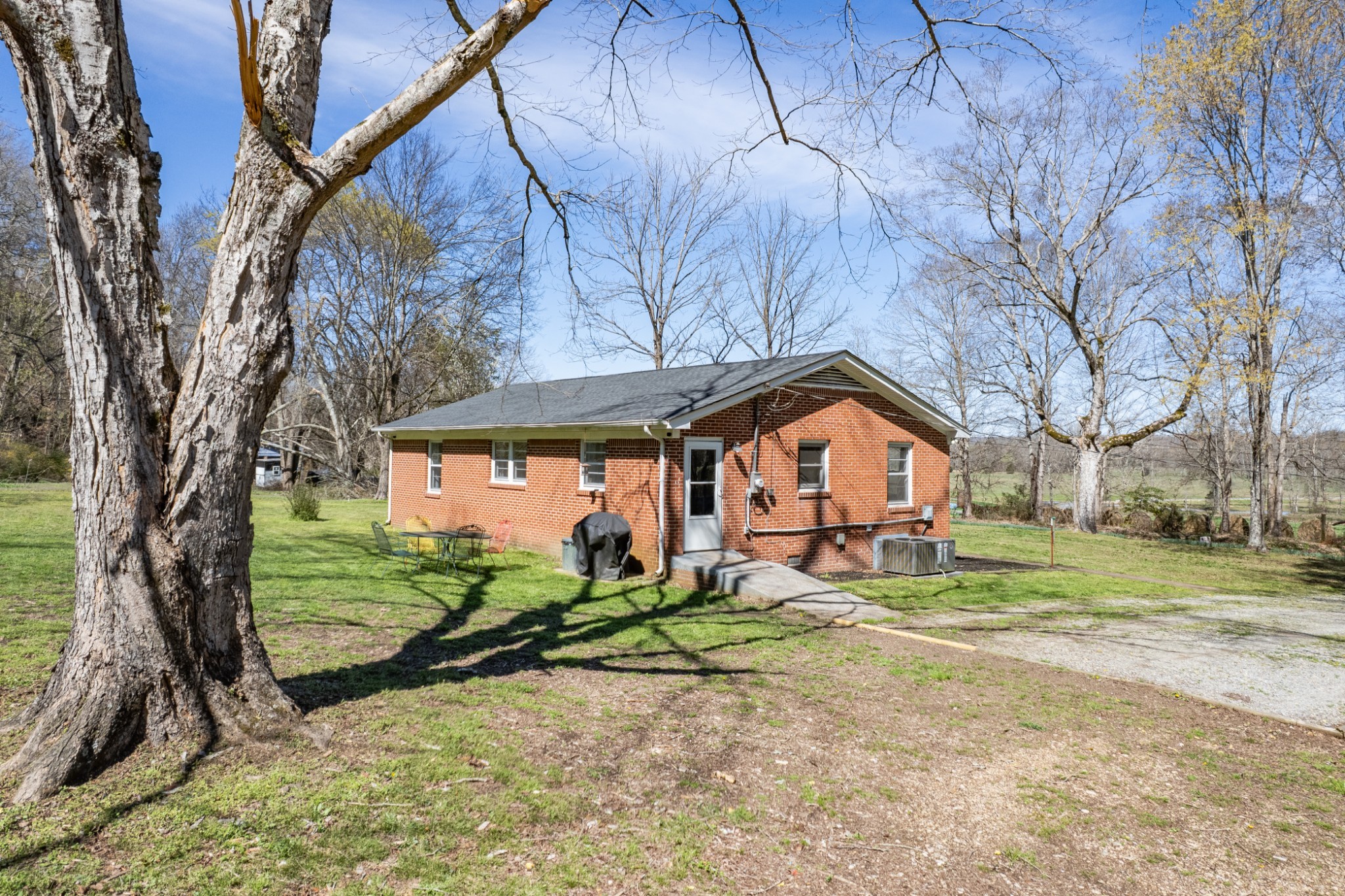 755 Briar Pond Rd Property Photo 15