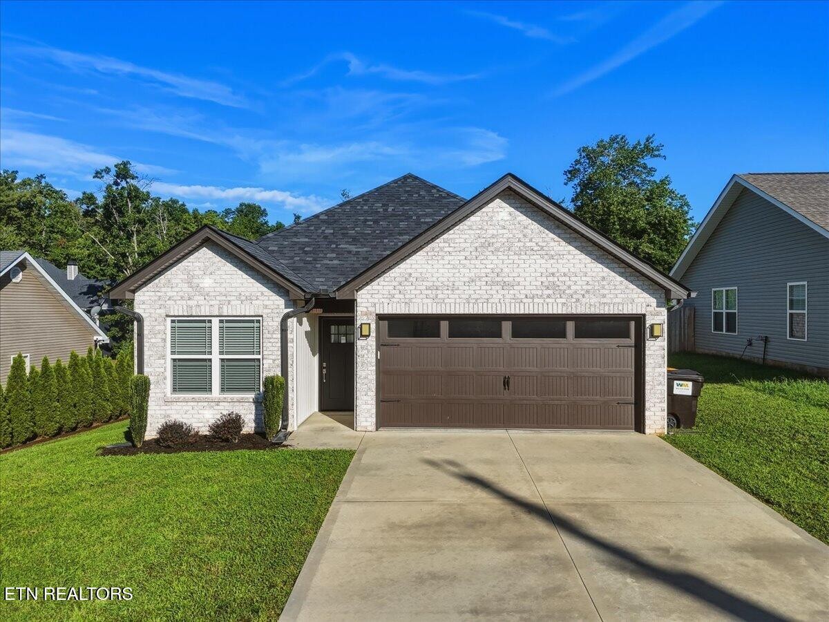 7727 Bell Stanley Rd Property Photo 1