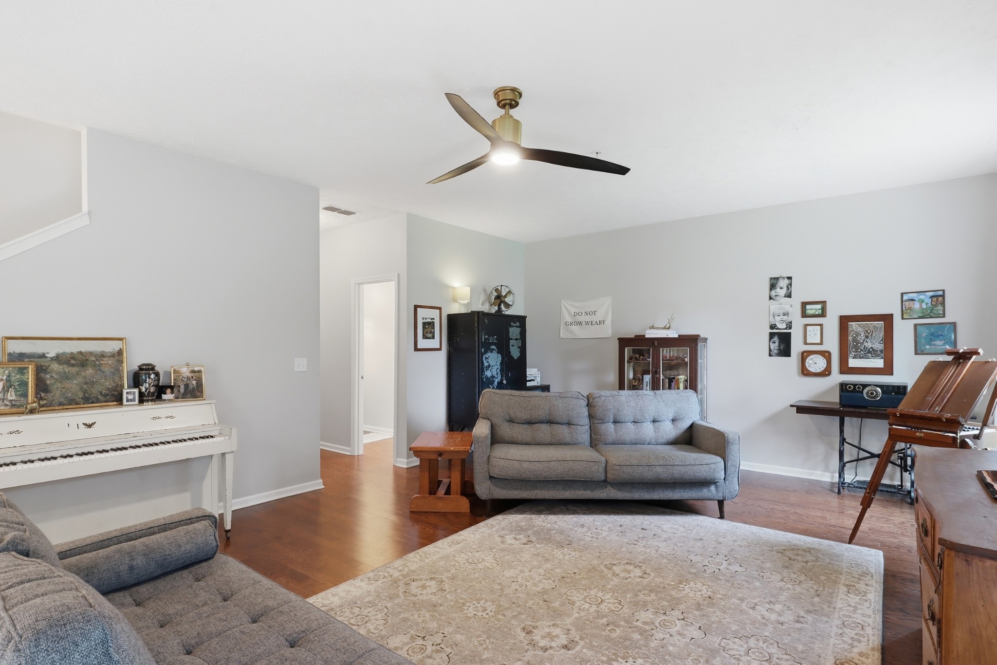806 Silverhill Dr Property Photo 12