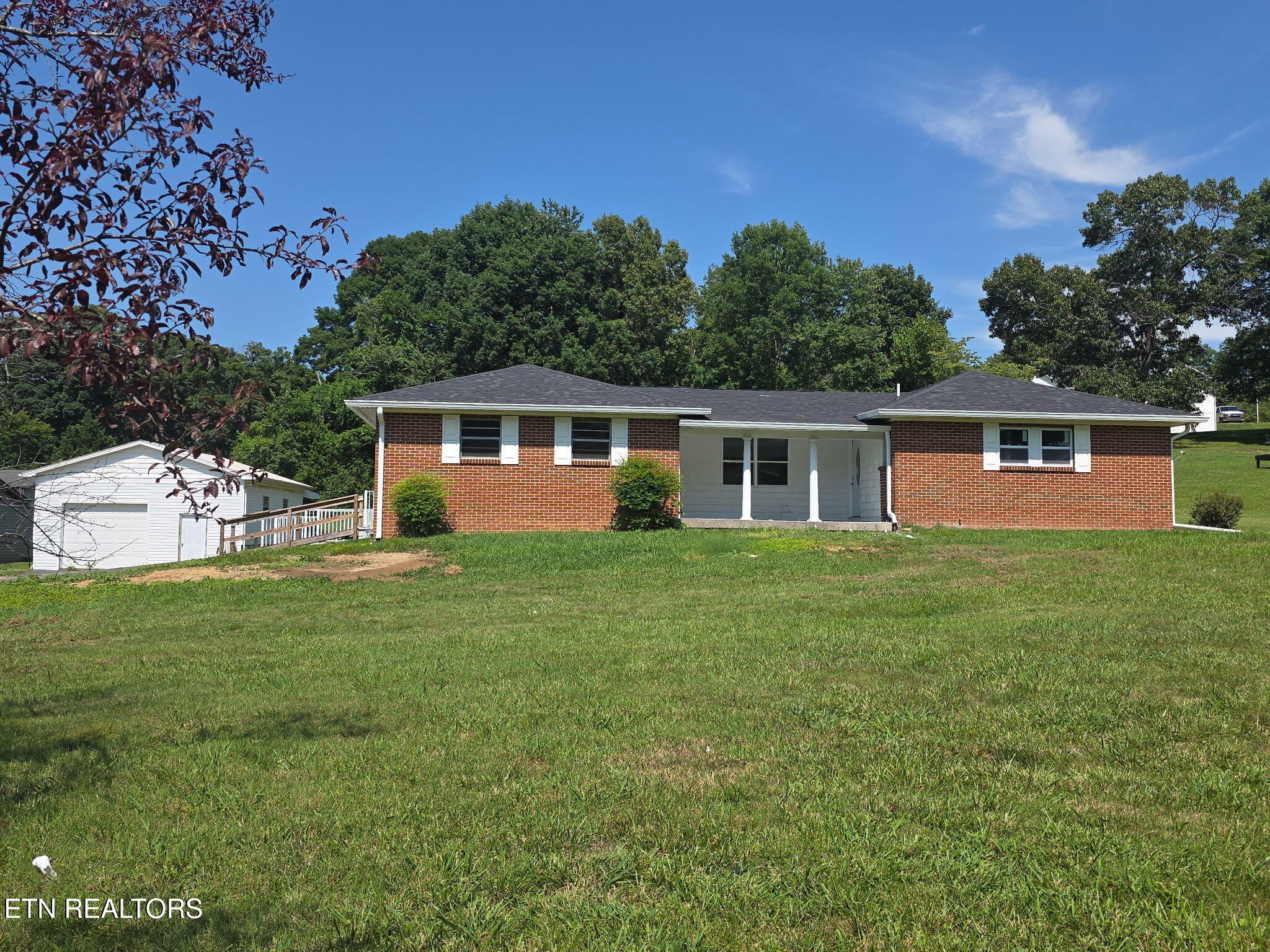 824 Poplar Springs Rd Property Photo 1