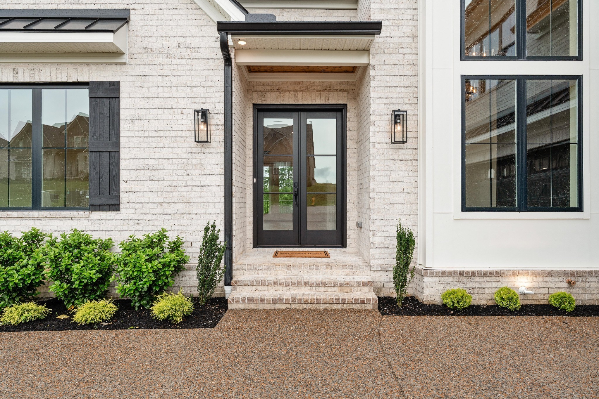 342 Raintree Drive Property Photo 12