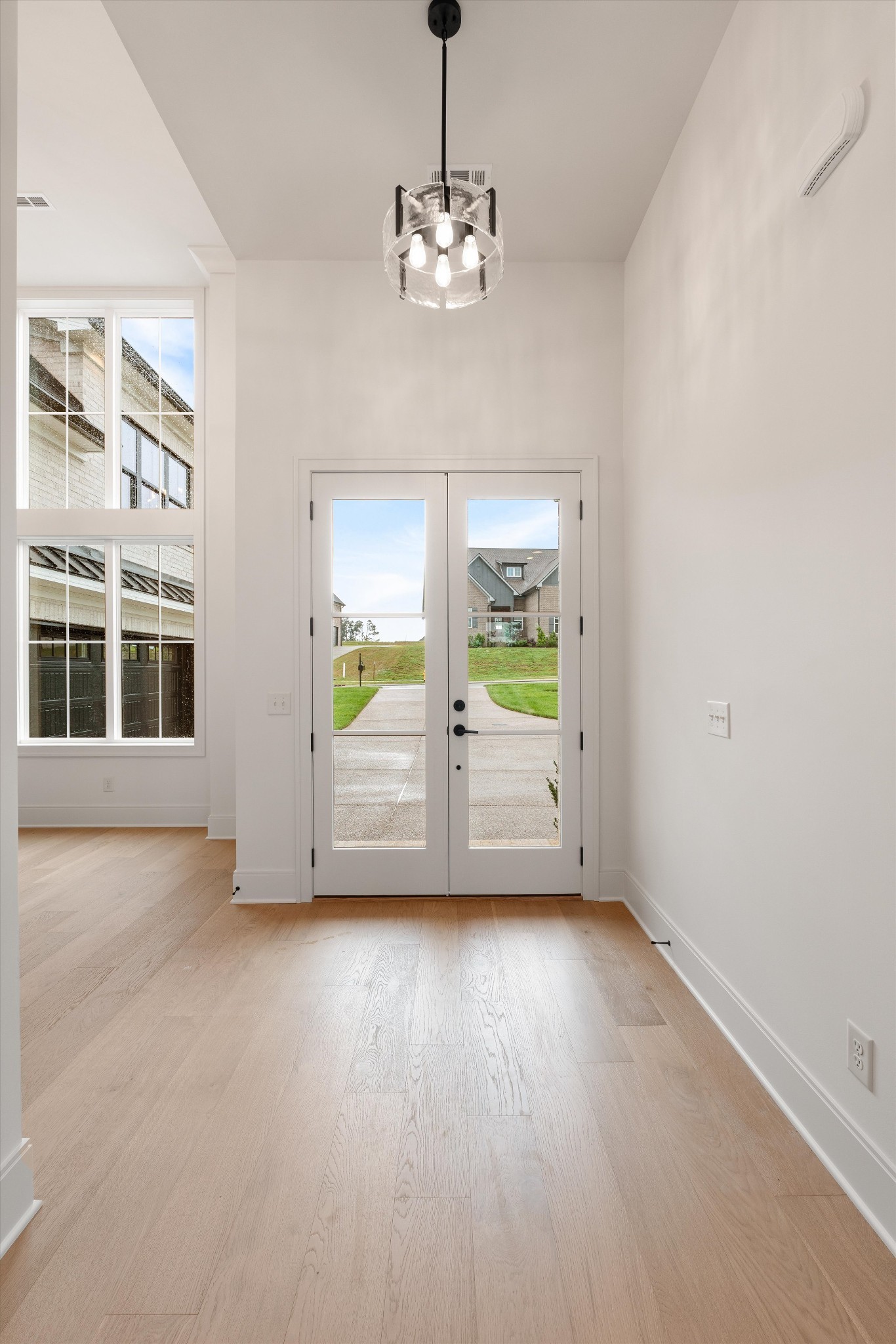 342 Raintree Drive Property Photo 13