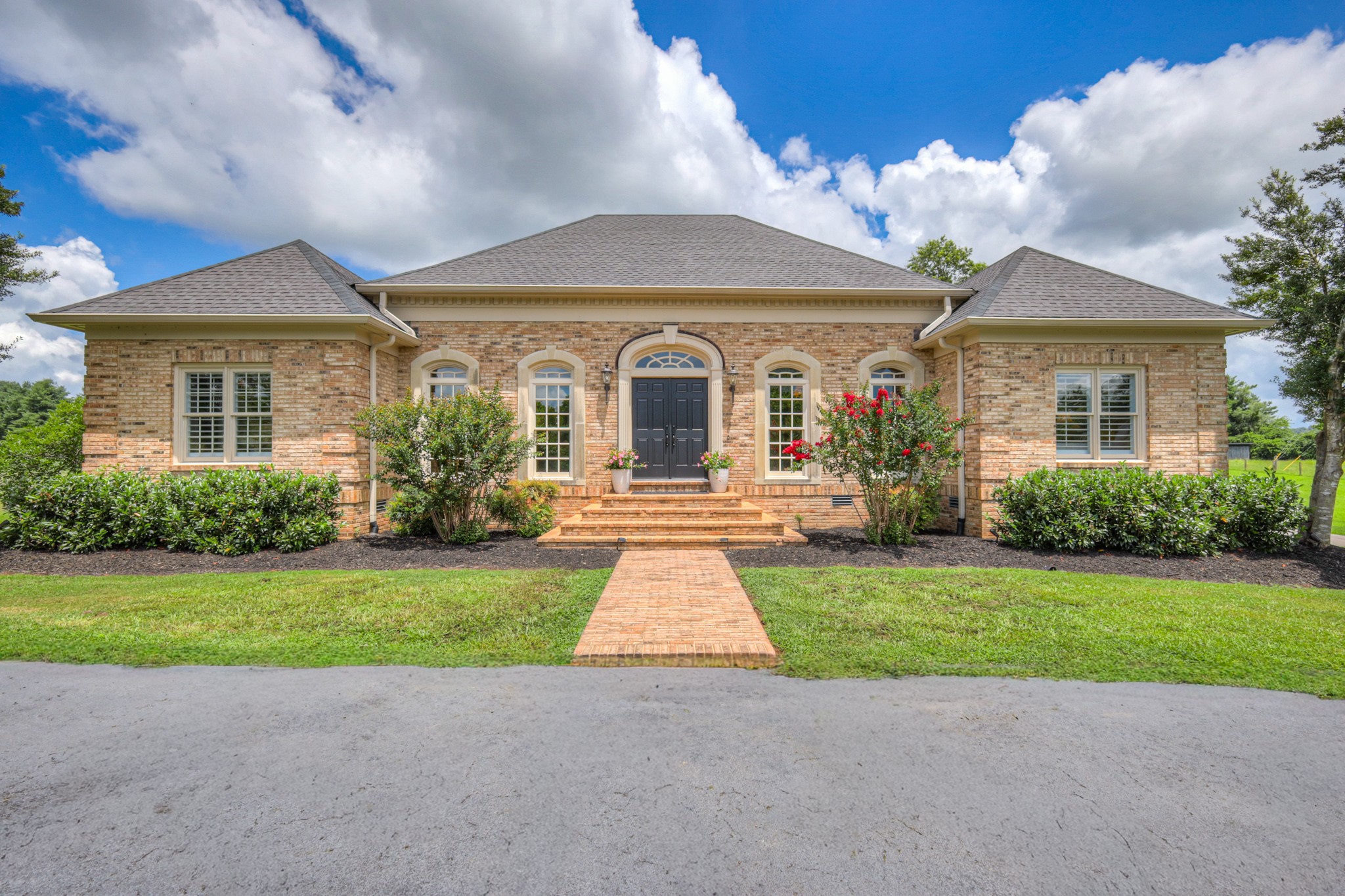 1110 Sequoya Trl Property Photo 1