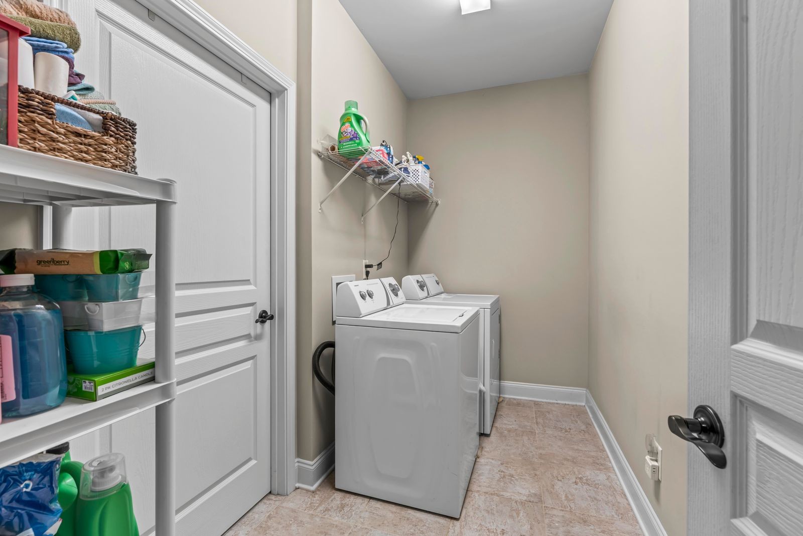 1115 Marys Pl Property Photo 19