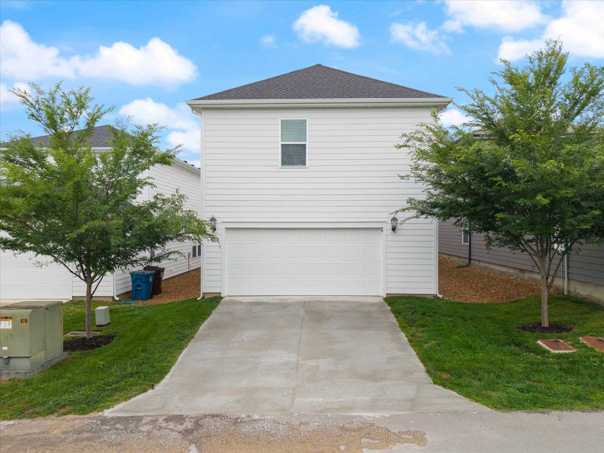 1337 Carriage Park Dr Property Photo 6