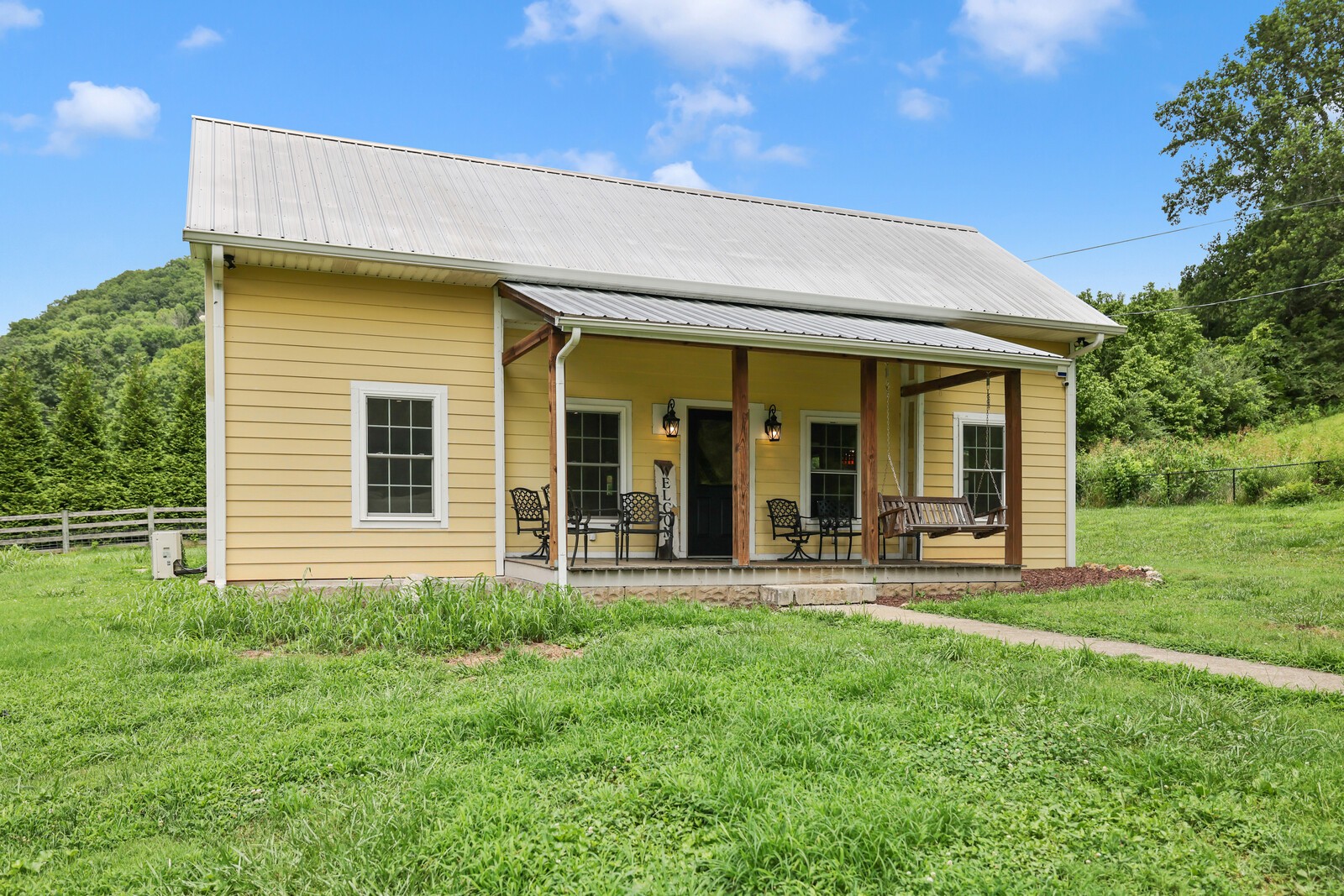 1720 Dog Branch Rd Property Photo 1