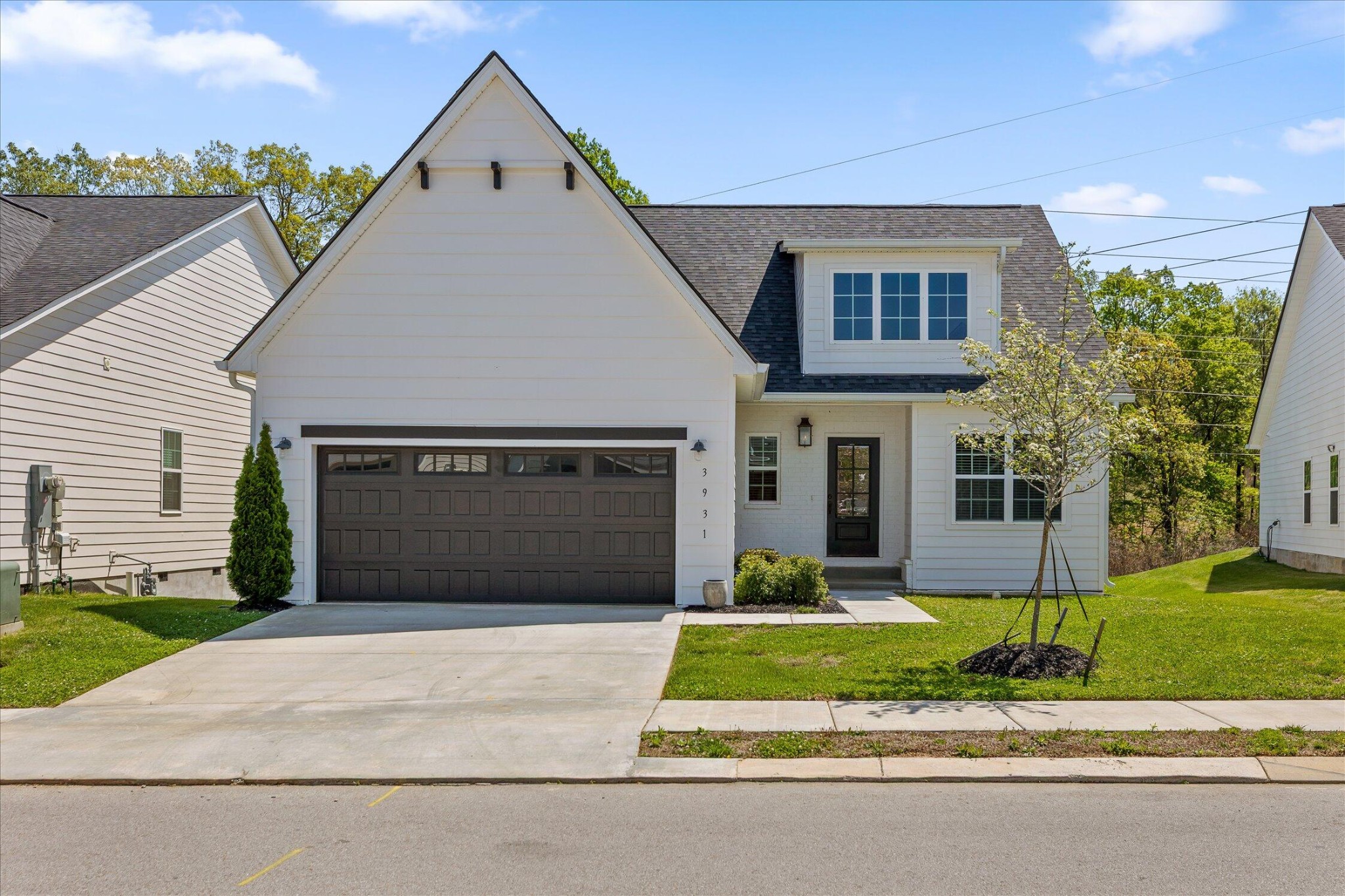 3931 Inlet Loop Property Photo 1