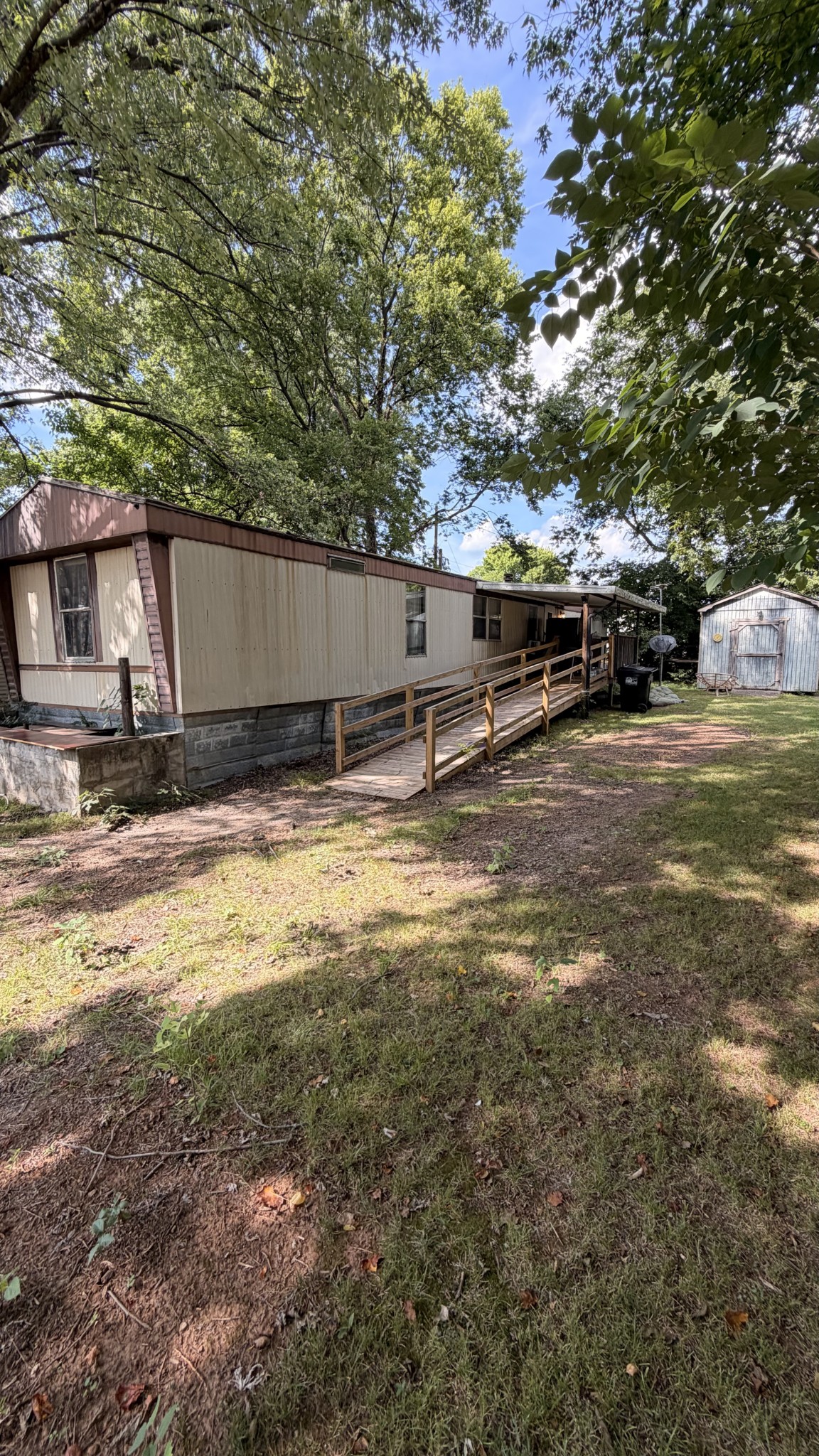 439 S Kings Hwy