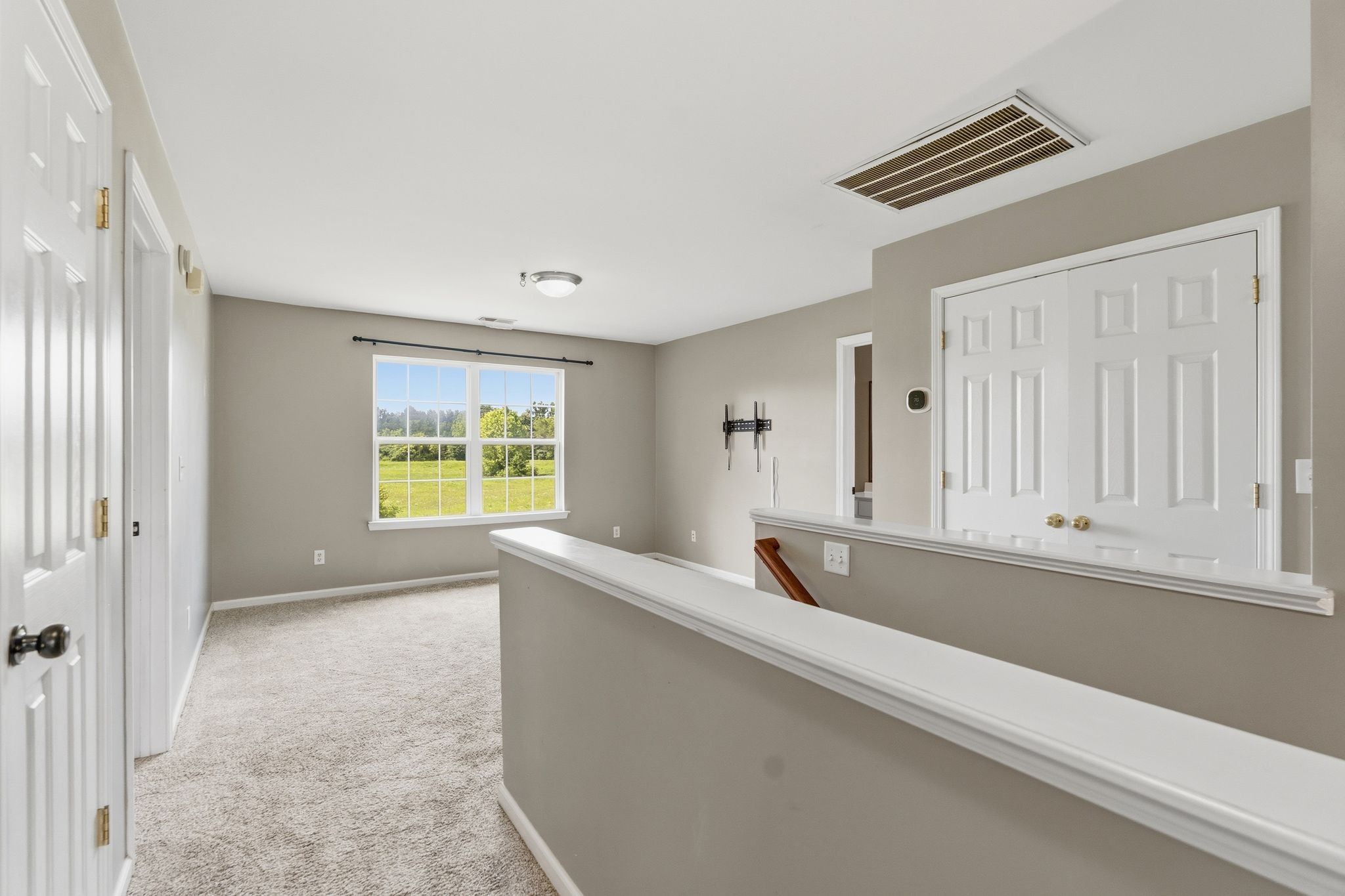 1239 California Dr Property Photo 14