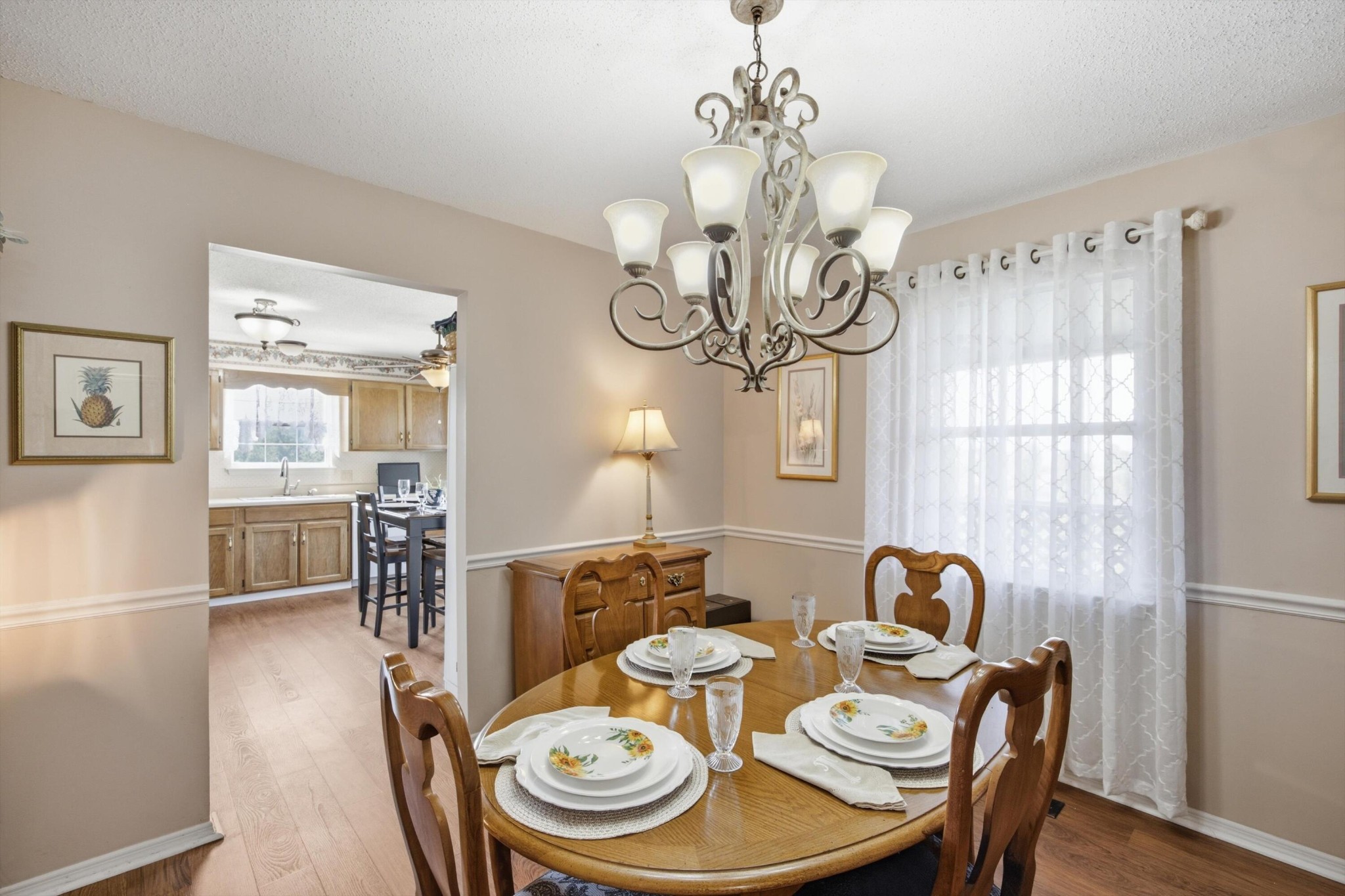 2727 Windthrush Drive Property Photo 12