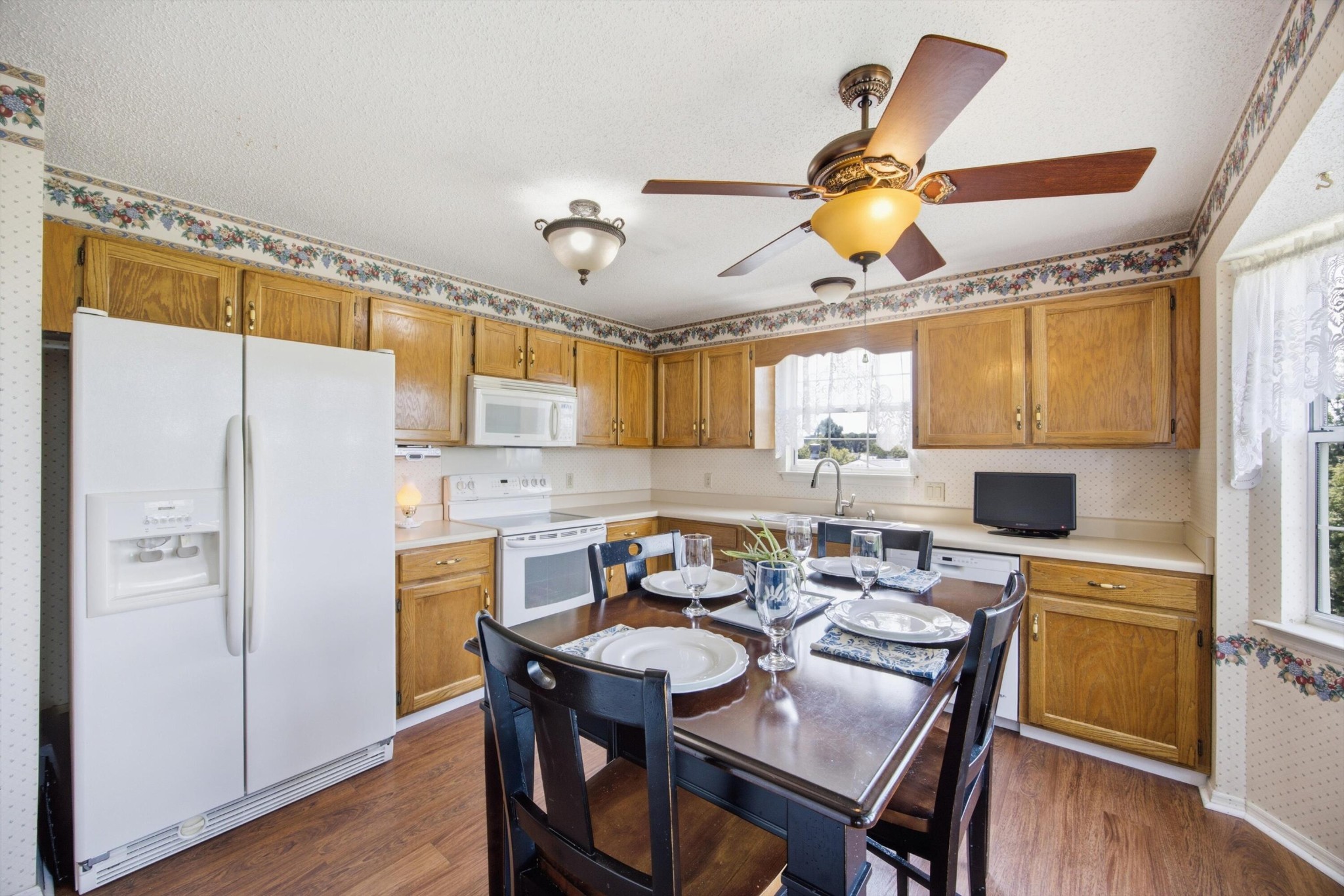 2727 Windthrush Drive Property Photo 15