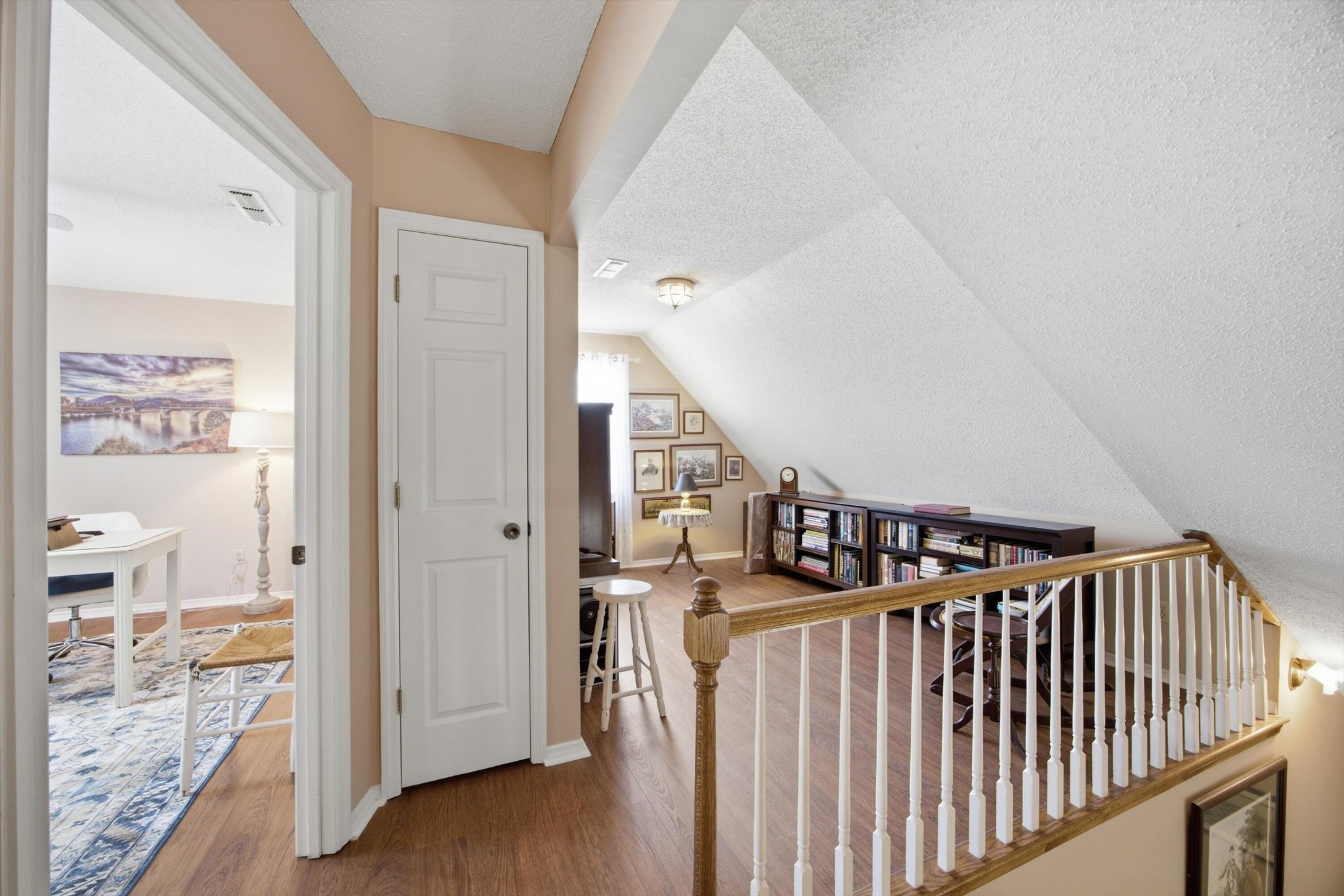 2727 Windthrush Drive Property Photo 18