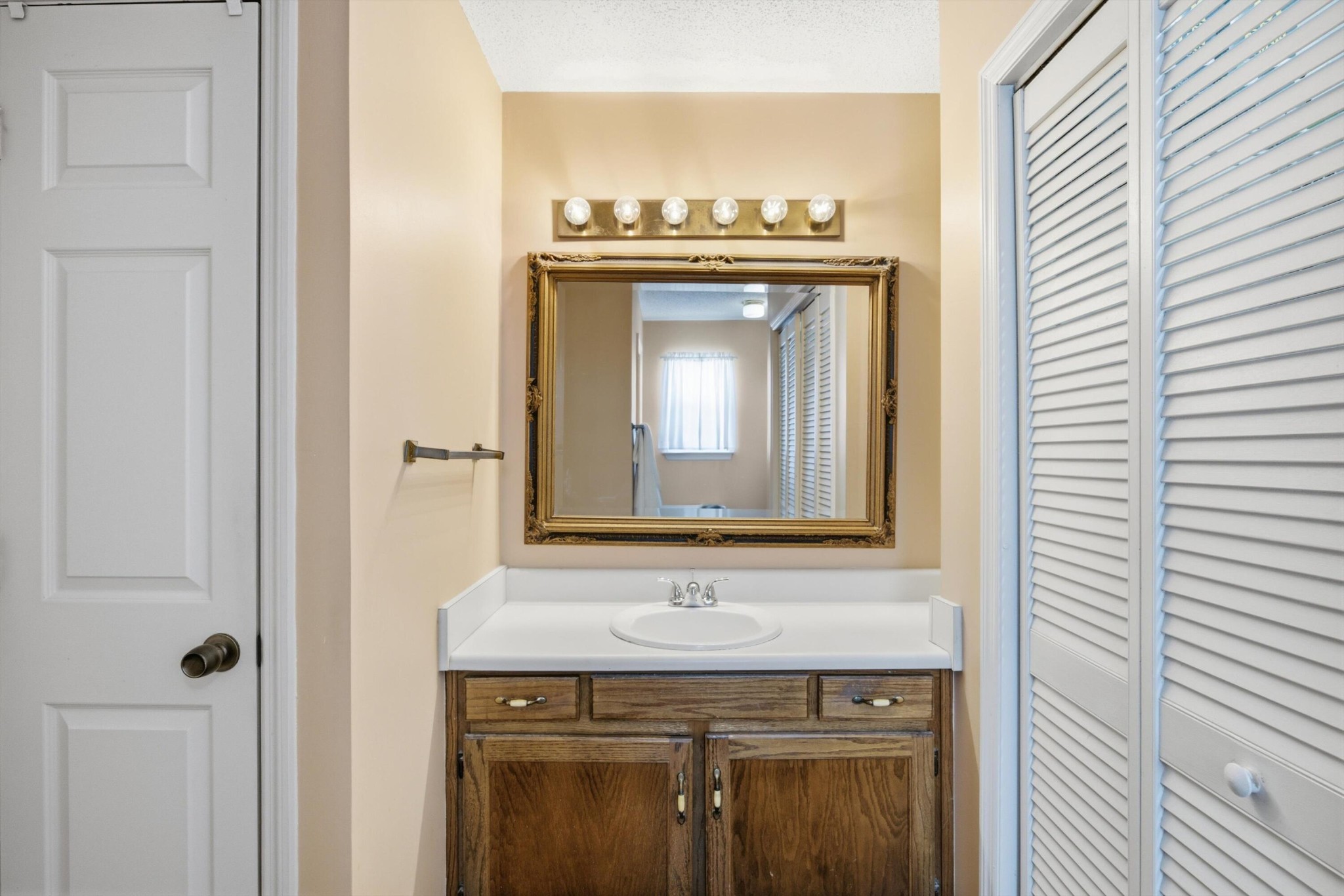 2727 Windthrush Drive Property Photo 23