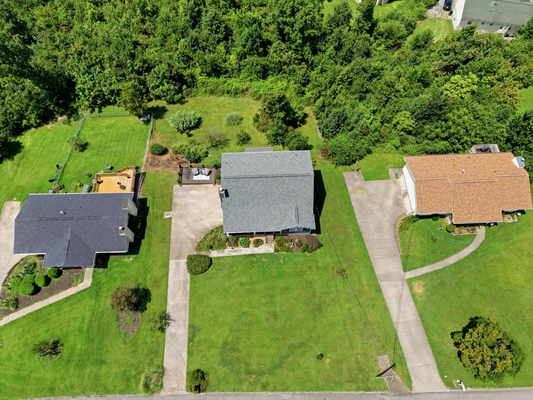 2727 Windthrush Drive Property Photo 32