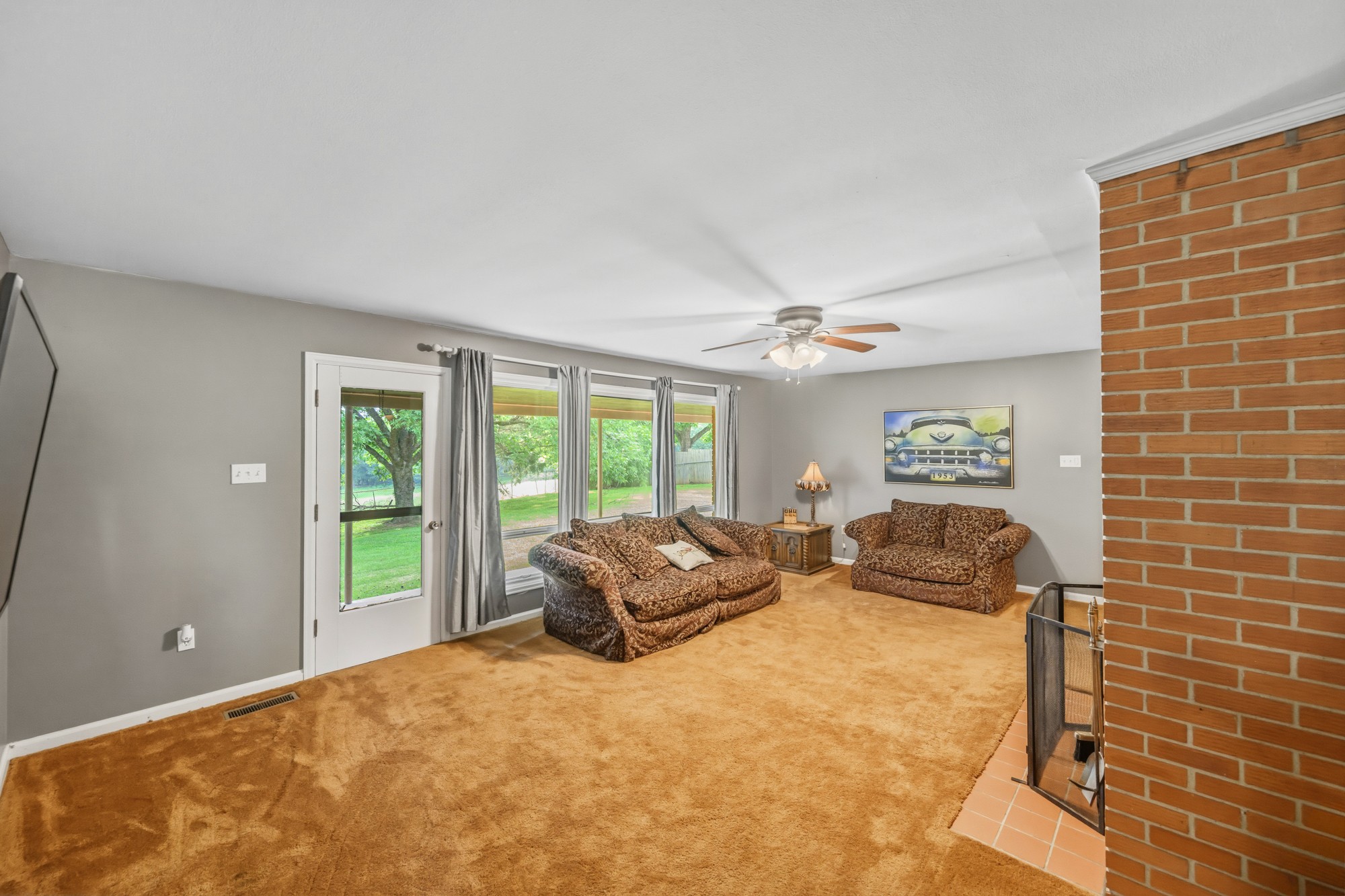 783 N Broad St Property Photo 10