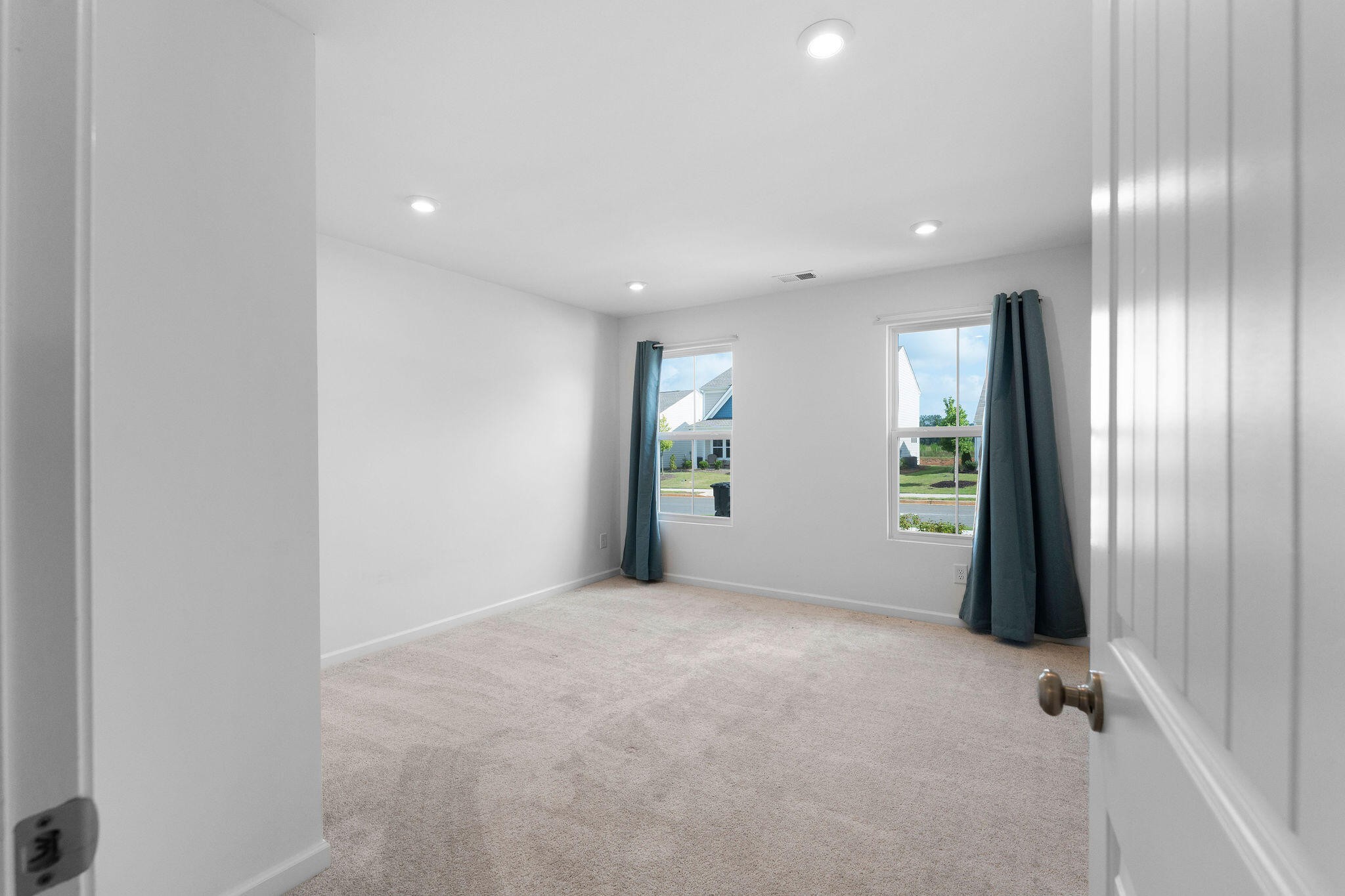 1010 Blossom Lane Property Photo 12