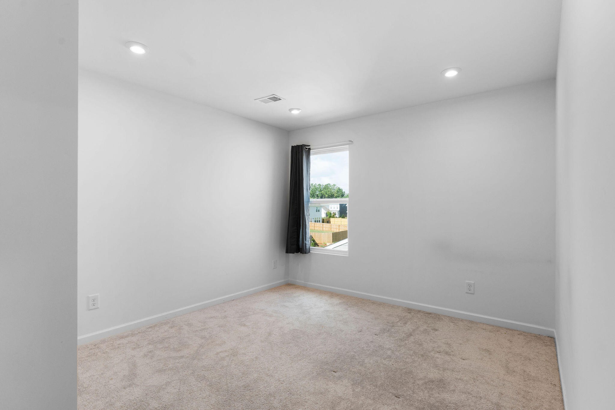 1010 Blossom Lane Property Photo 23